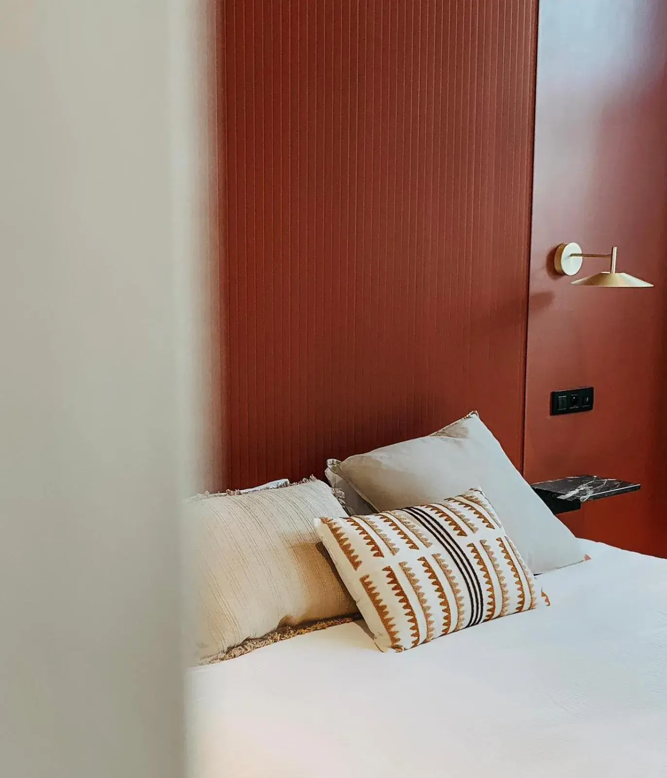 Bed in Hôtel Le Manoir Bed in Hôtel Le Manoir