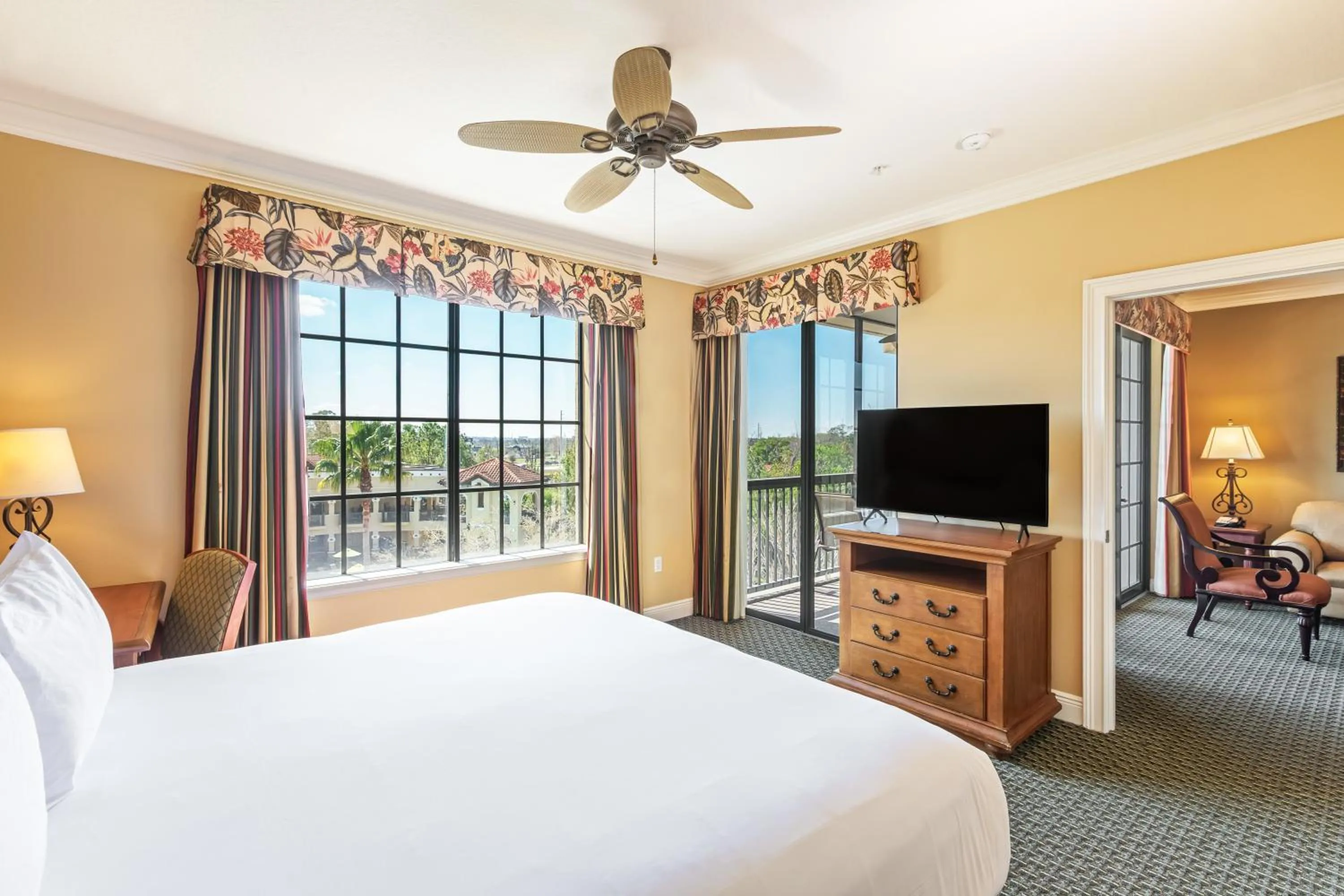 Bedroom, Bed in The Berkley, Orlando