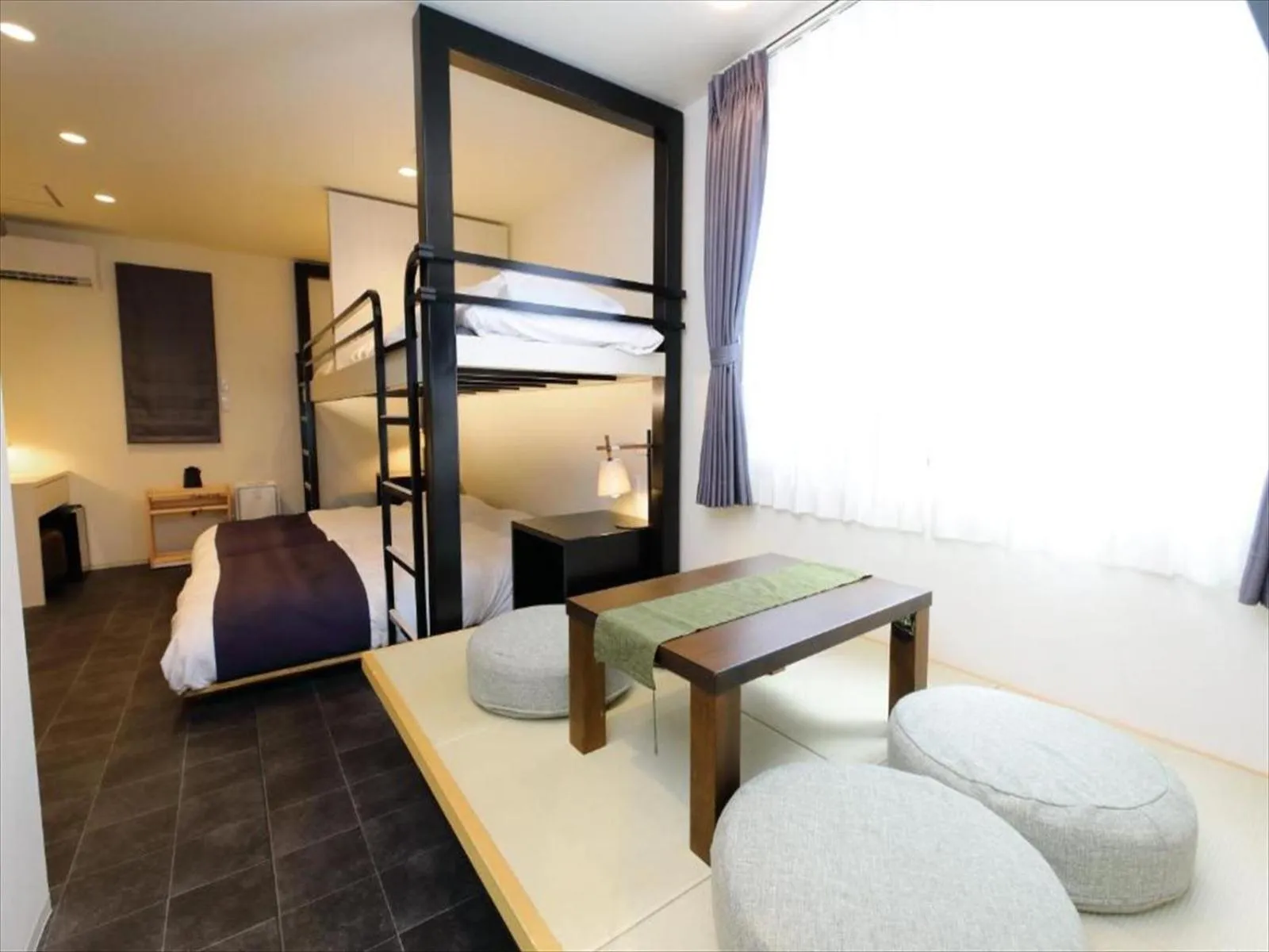 Photo of the whole room, Bed in CHA-AN HOTEL UENO