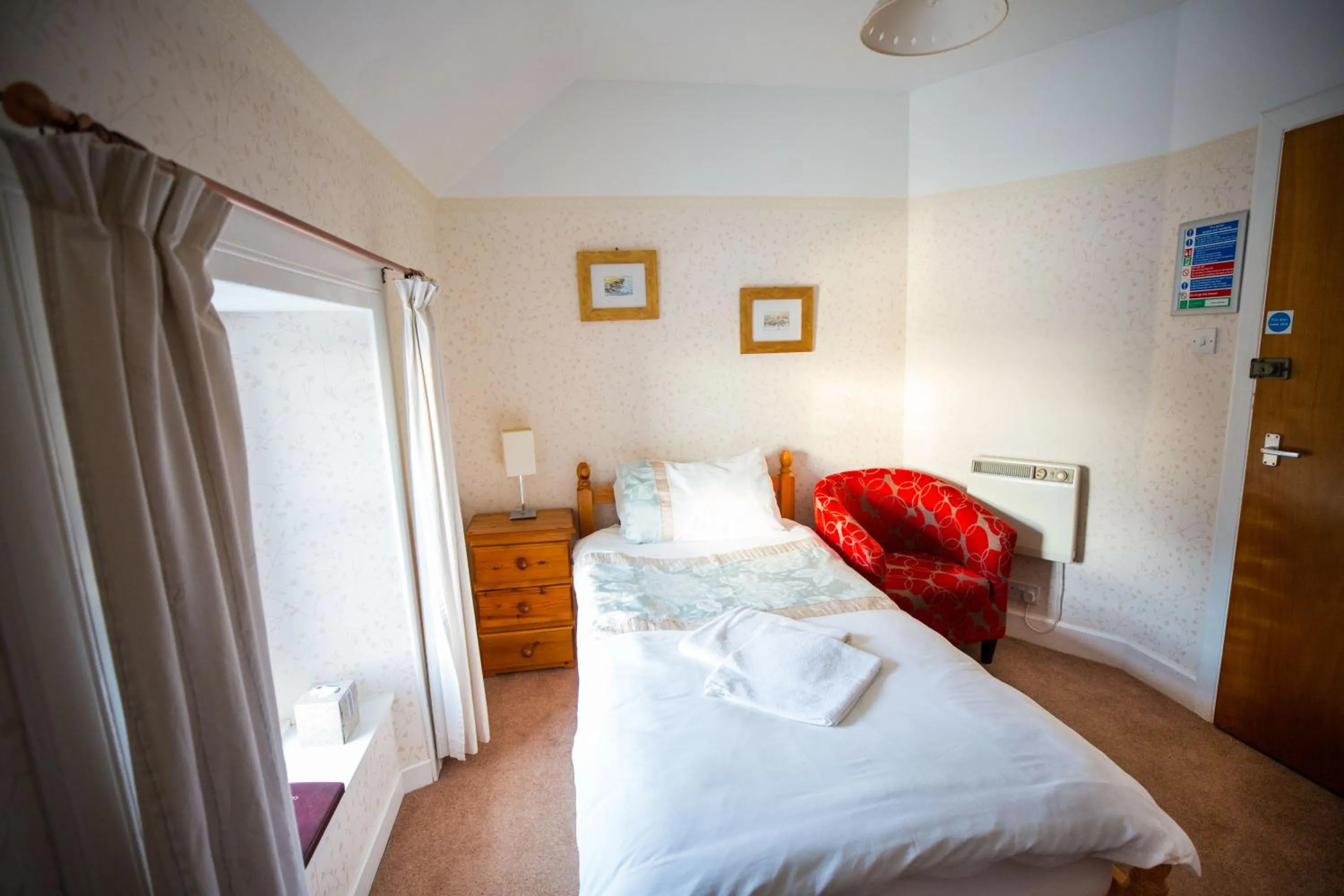 Photo of the whole room, Bed in Smithfield Guesthouse
