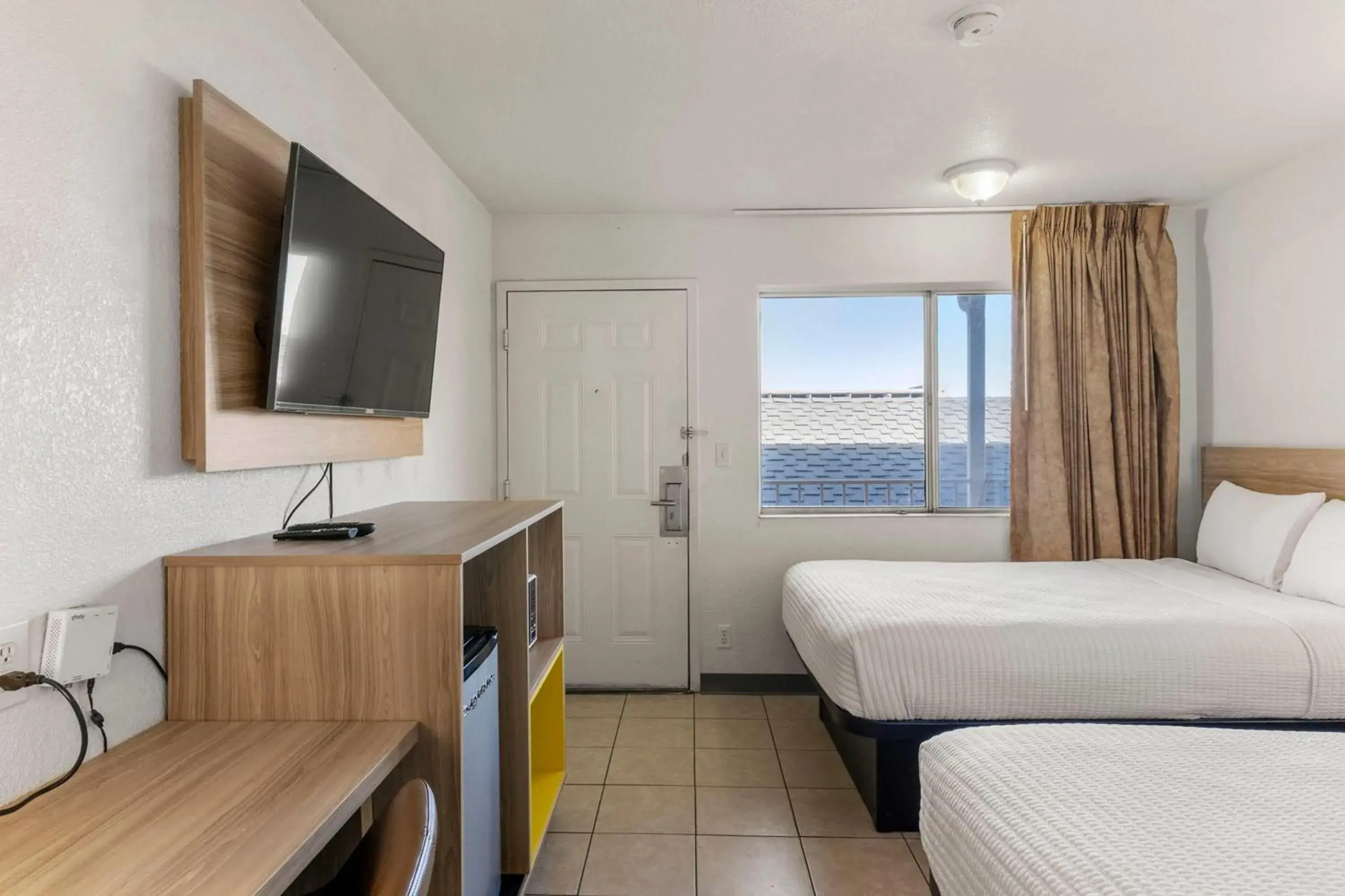 Suite with Two Double Beds - Non-Smoking in Days Inn by Wyndham Wheat Ridge - Denver West Suite with Two Double Beds - Non-Smoking in Days Inn by Wyndham Wheat Ridge - Denver West