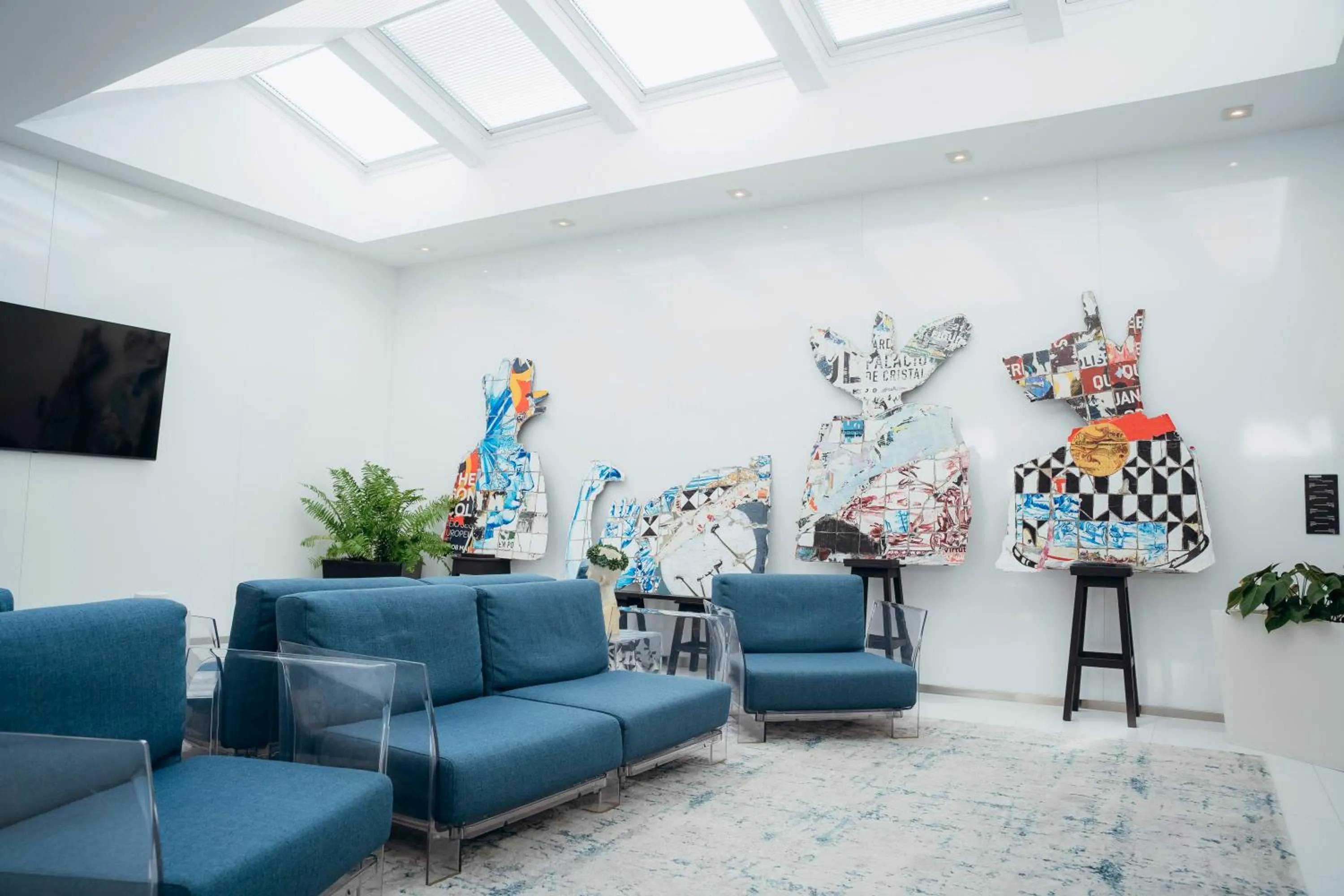 Property building in Hotel Costa Verde