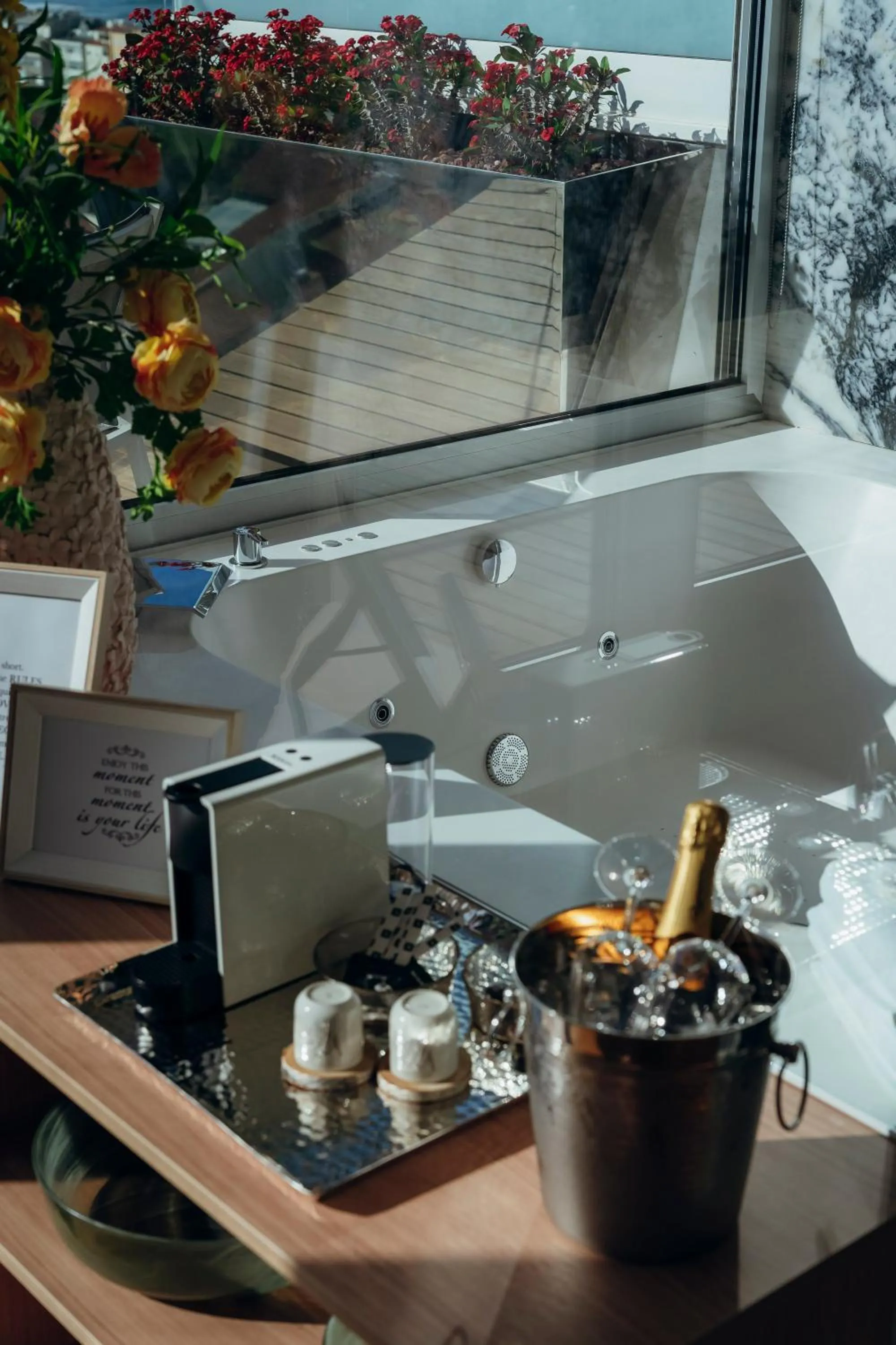 Coffee/tea facilities in Hotel Costa Verde