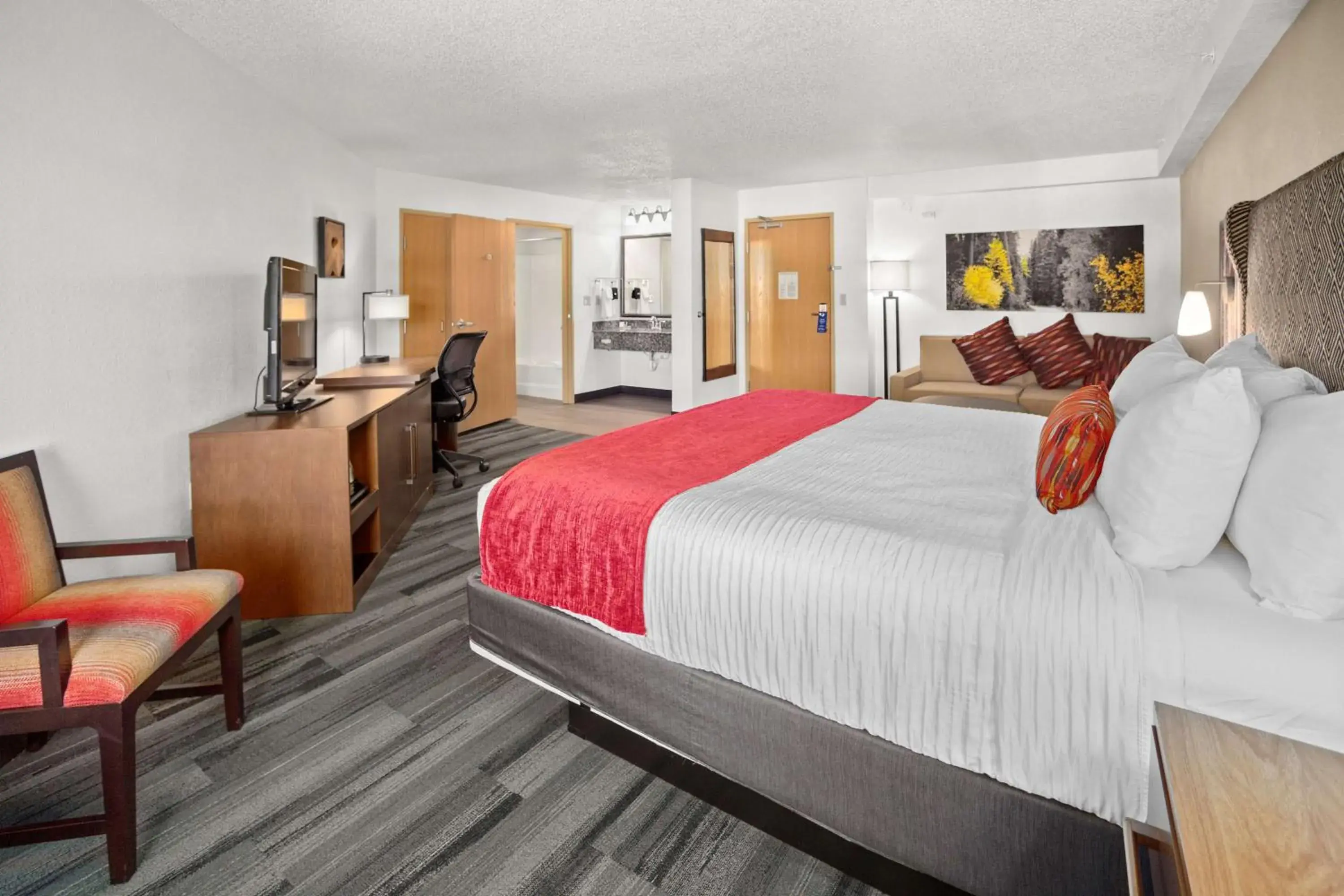 Bedroom, Bed in Best Western Plus McCall Lodge and Suites Bedroom, Bed in Best Western Plus McCall Lodge and Suites