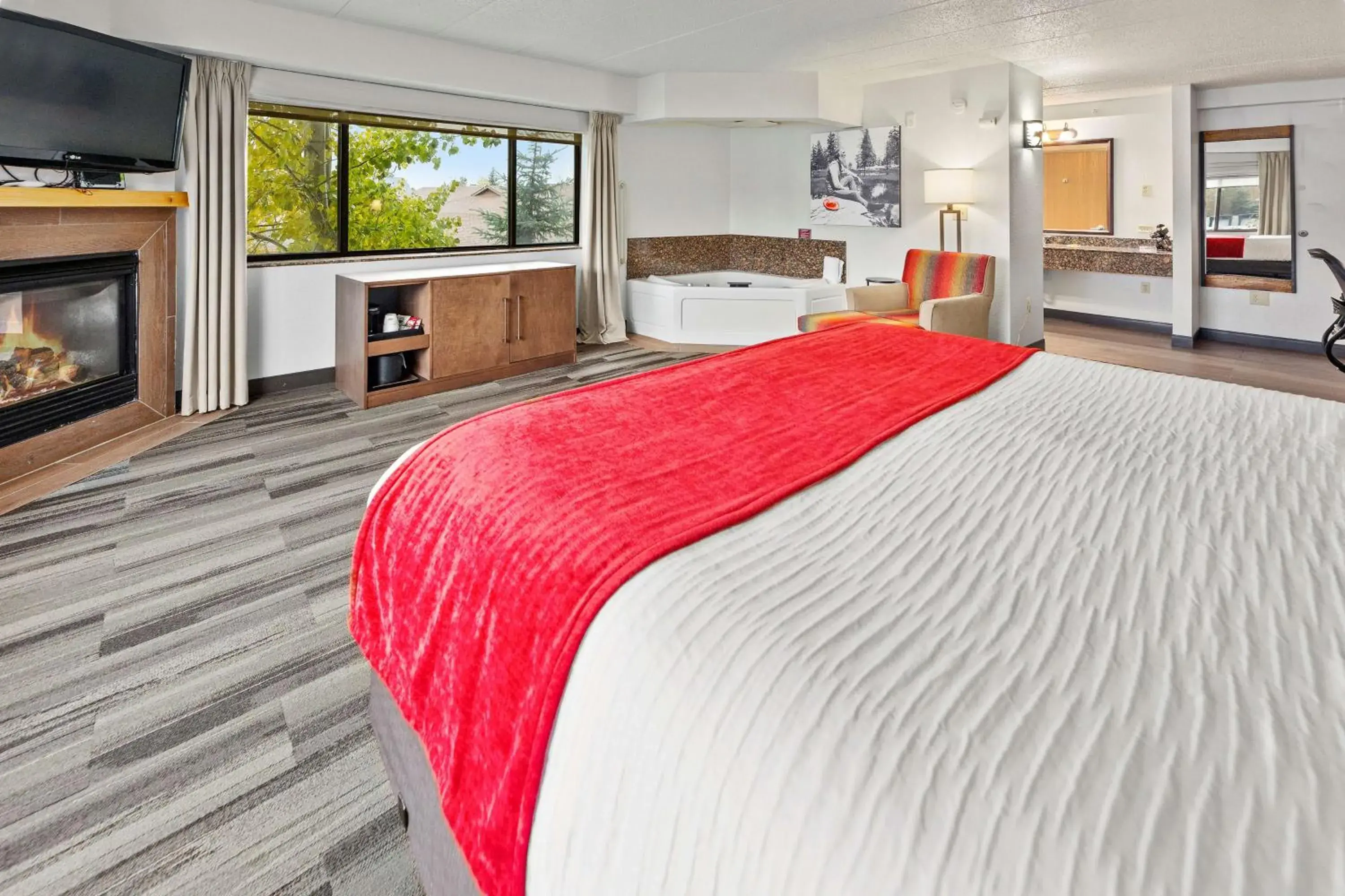 Photo of the whole room, Bed in Best Western Plus McCall Lodge and Suites Photo of the whole room, Bed in Best Western Plus McCall Lodge and Suites