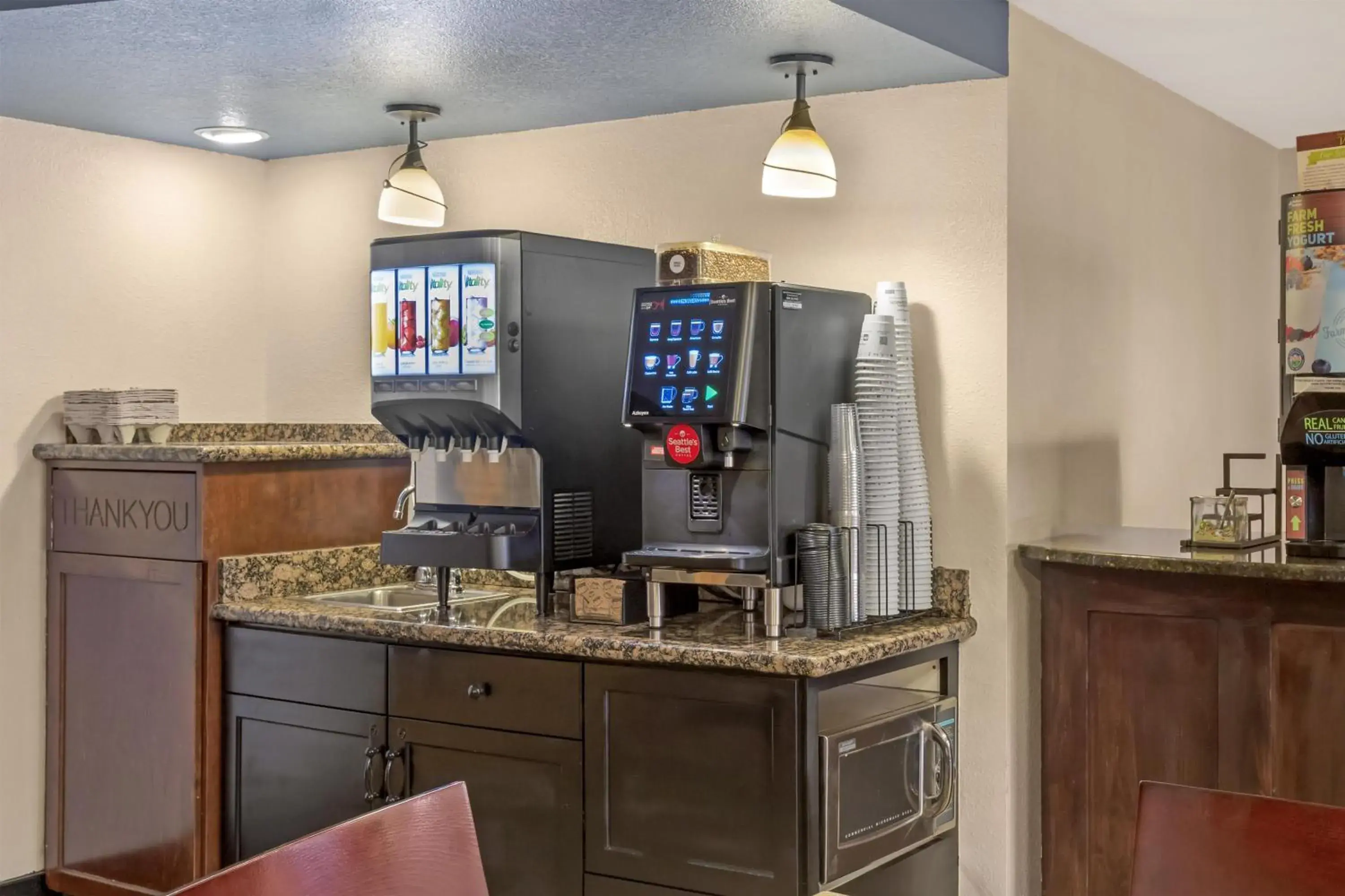 Breakfast in Best Western Plus McCall Lodge and Suites Breakfast in Best Western Plus McCall Lodge and Suites