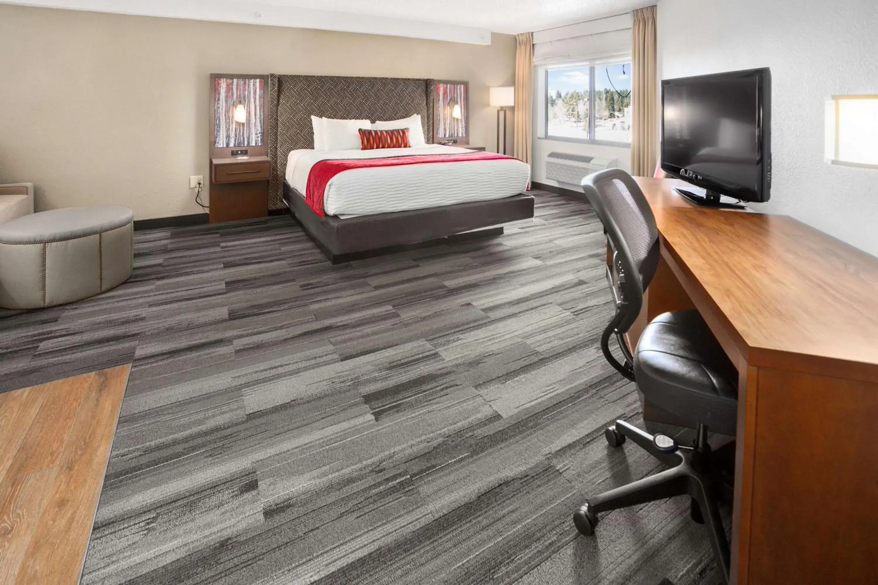 Bedroom, Bed in Best Western Plus McCall Lodge and Suites Bedroom, Bed in Best Western Plus McCall Lodge and Suites