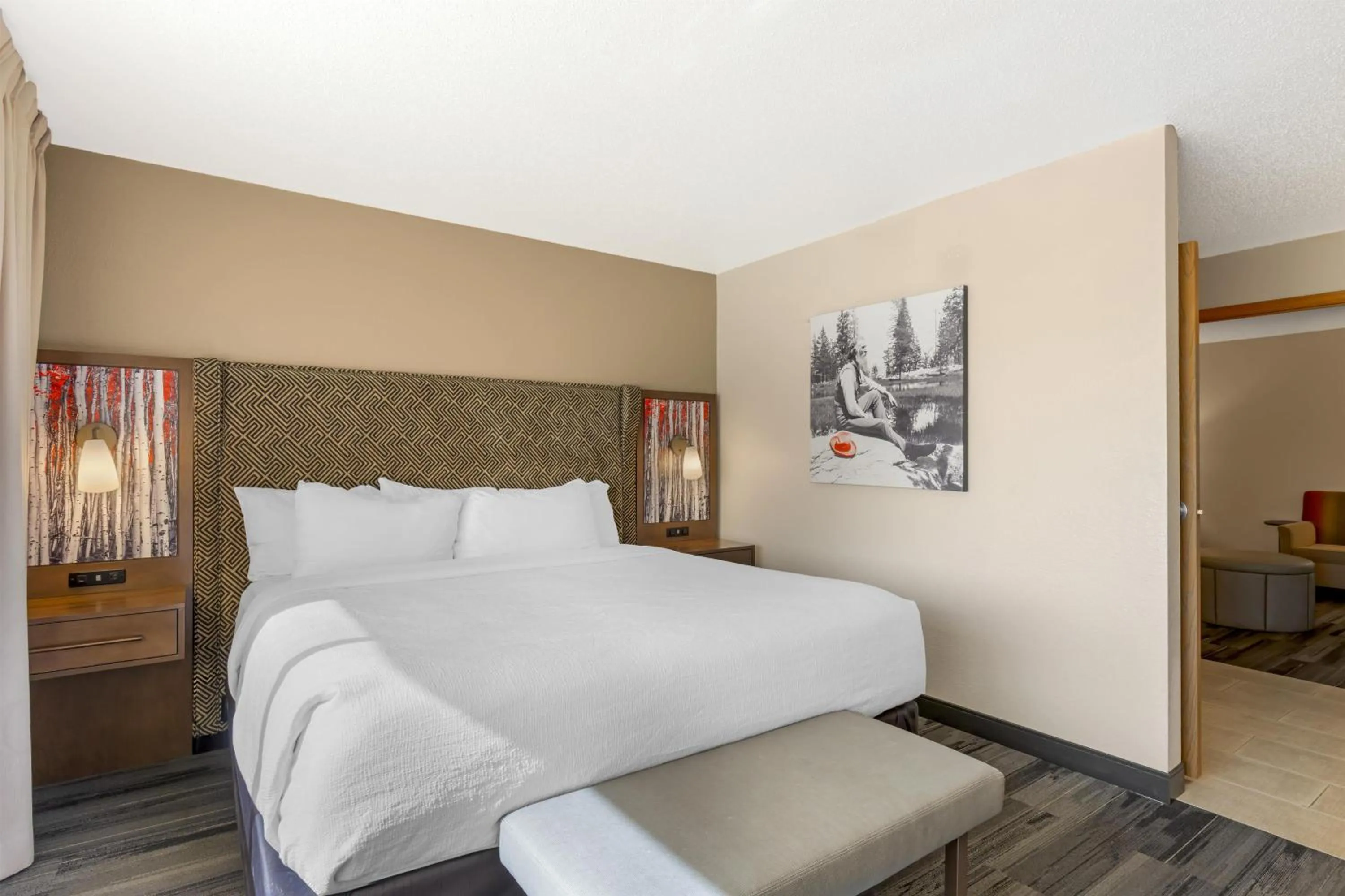 Bedroom, Bed in Best Western Plus McCall Lodge and Suites