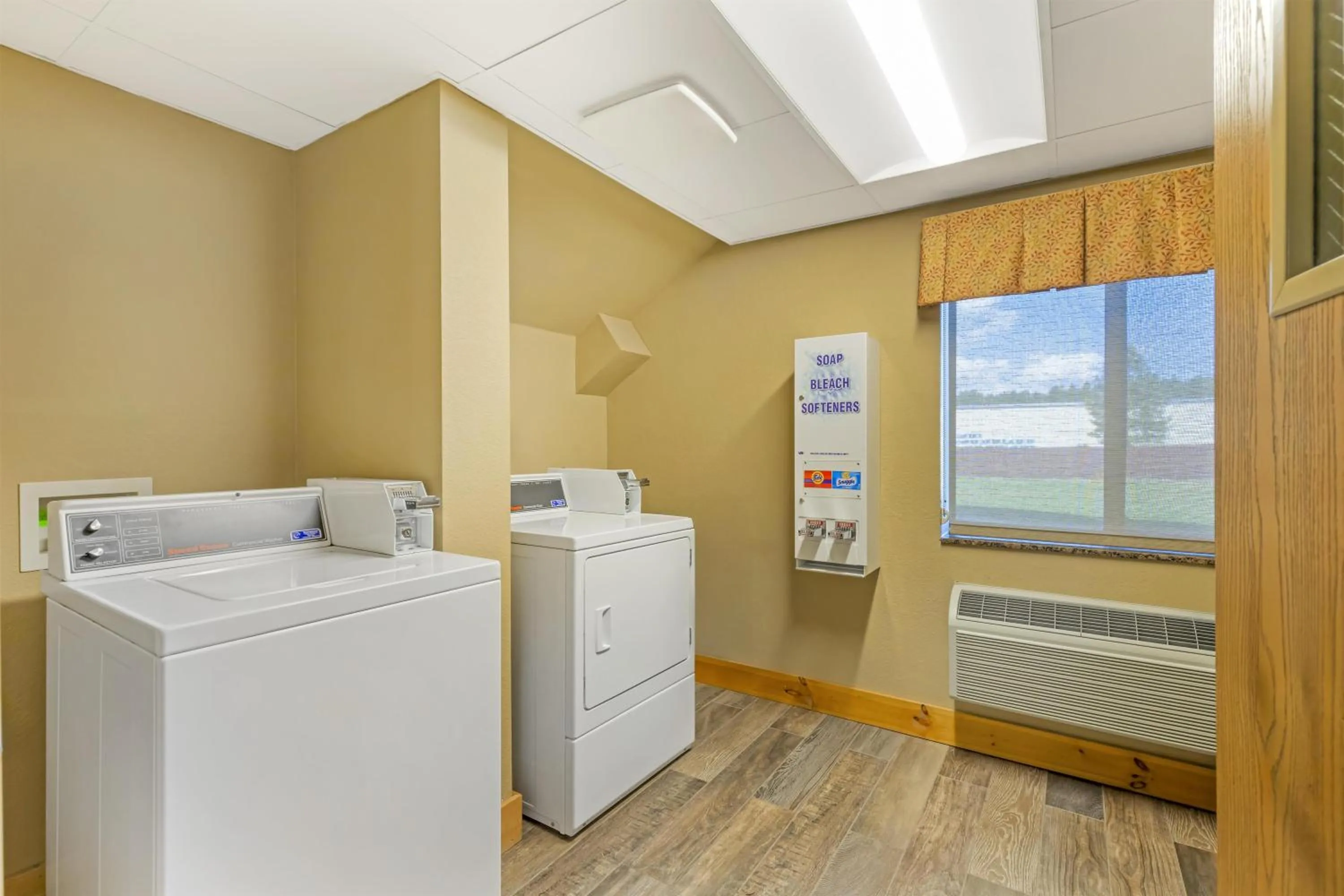 Property building in Best Western Plus McCall Lodge and Suites