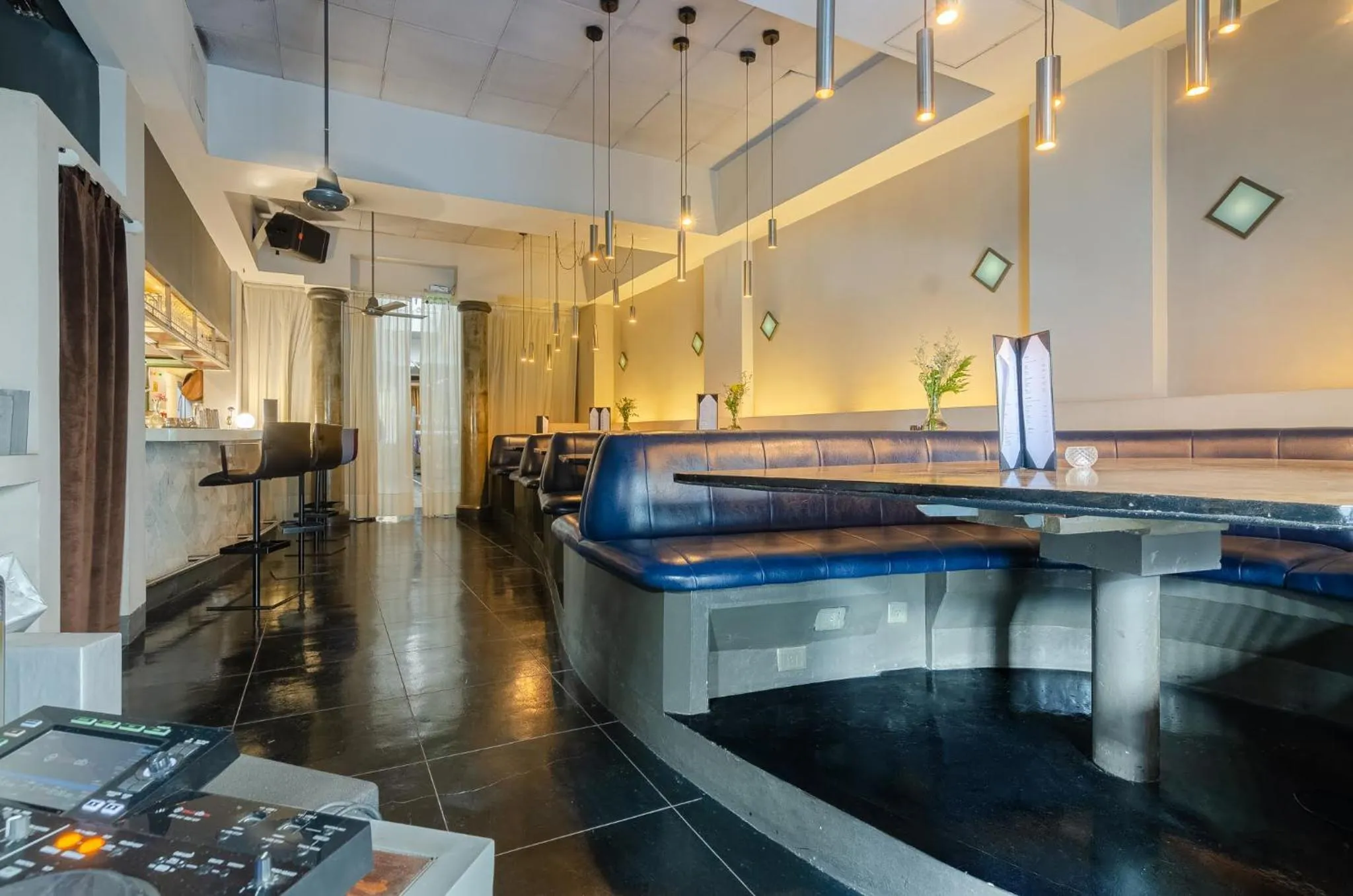 Lounge or bar in Prodeo Hotel + Lounge