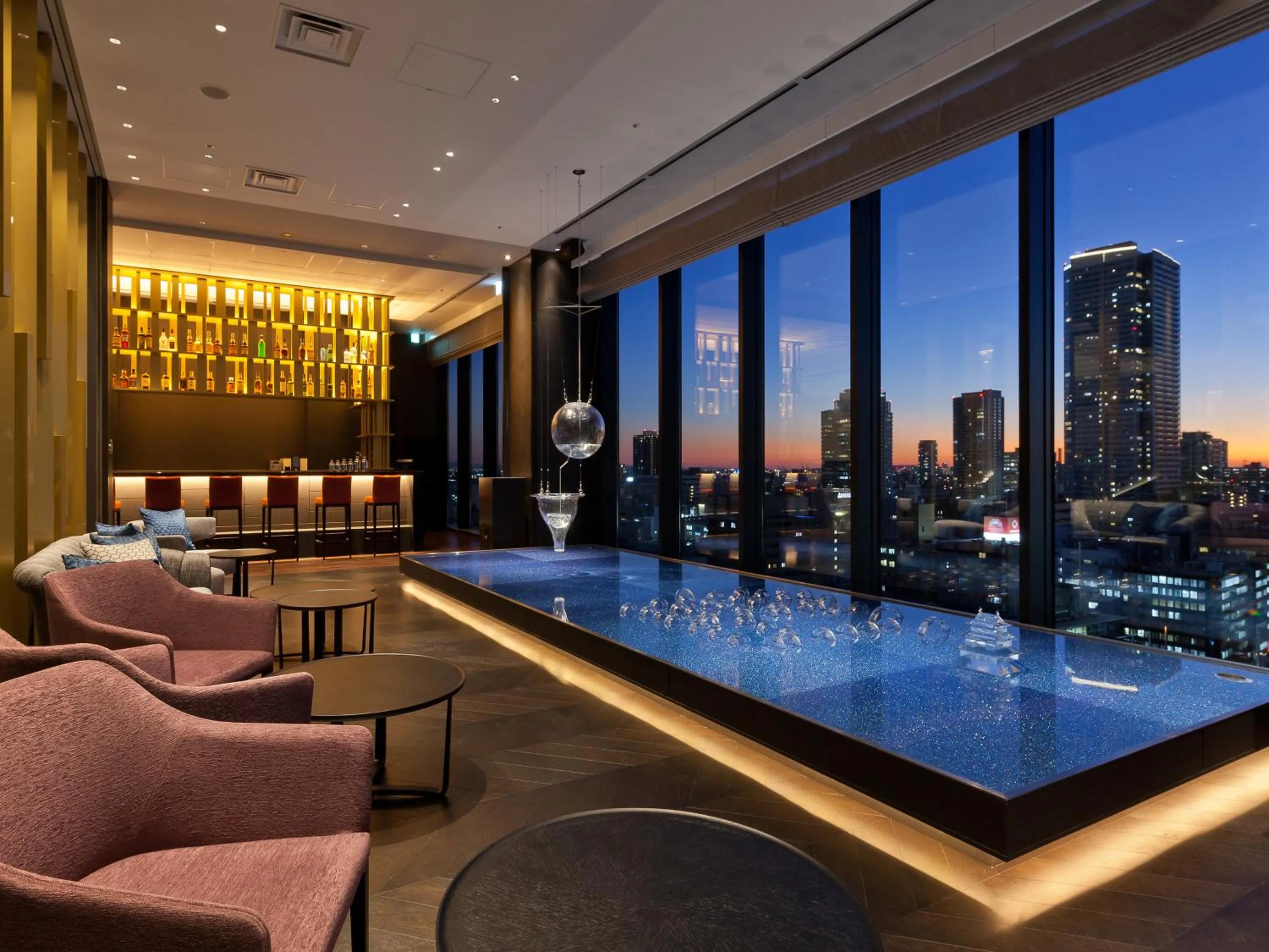 Lounge or bar in Osaka Excel Hotel Tokyu