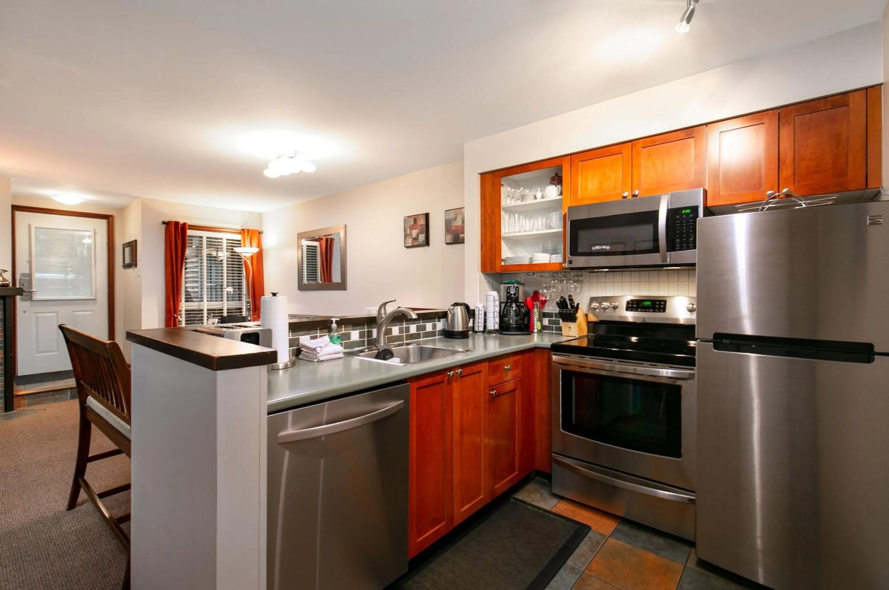 Kitchen or kitchenette in Glaciers Reach by Allseason Vacation Rentals
