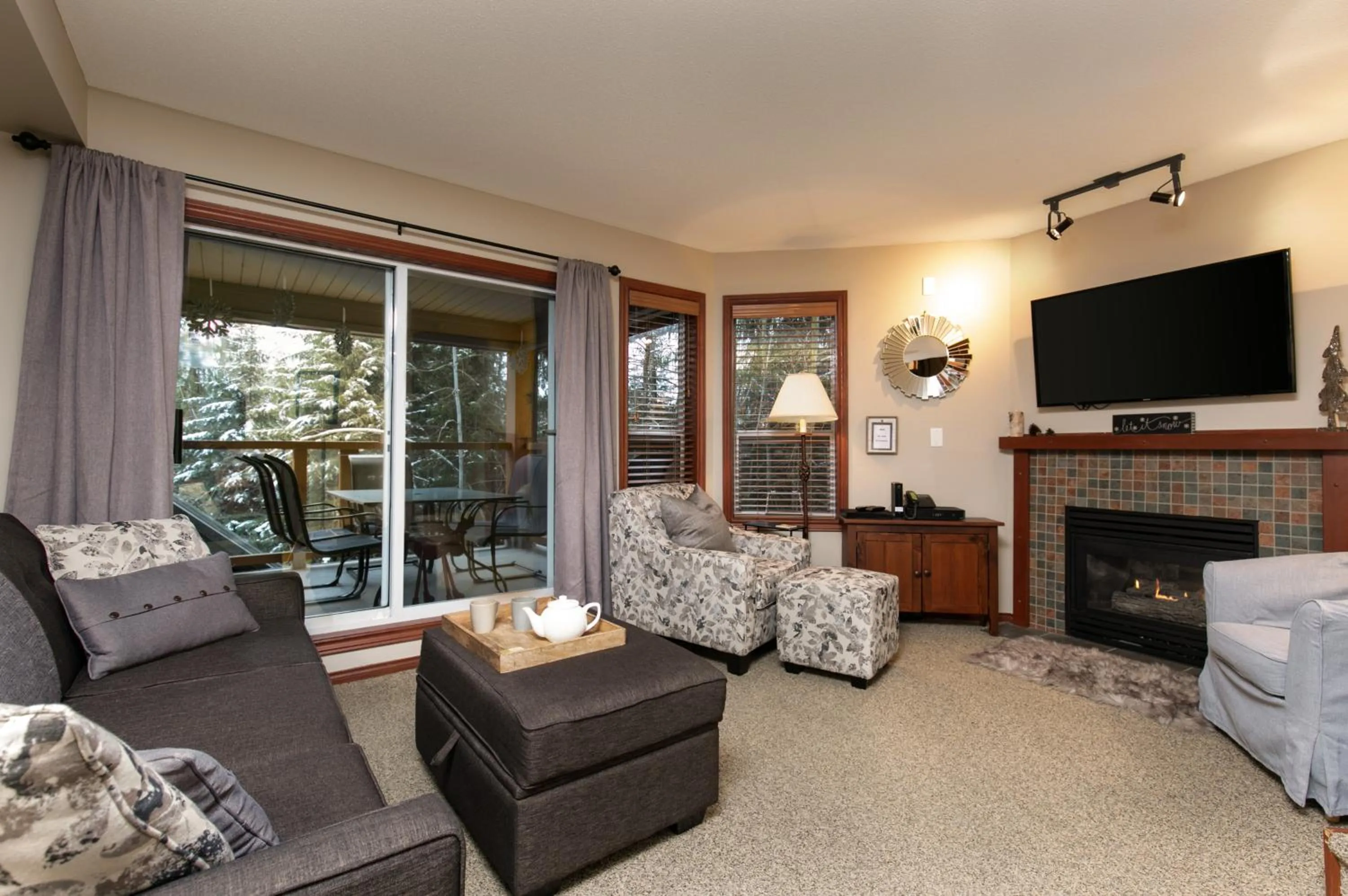 Living room in Glaciers Reach by Allseason Vacation Rentals