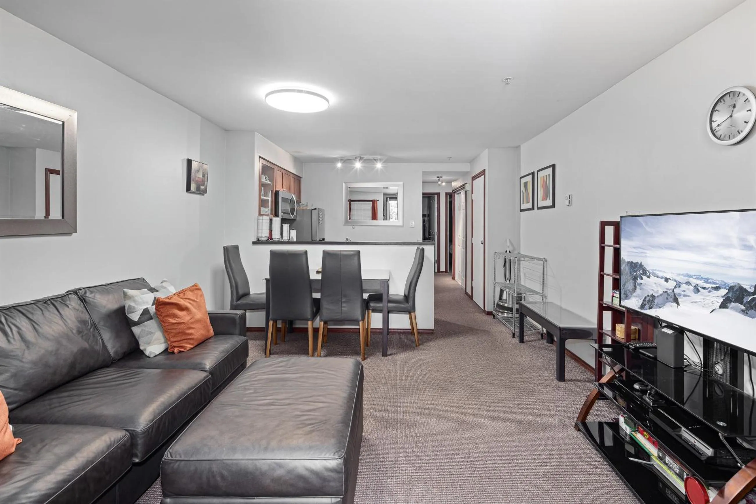 Dining area in Glaciers Reach by Allseason Vacation Rentals