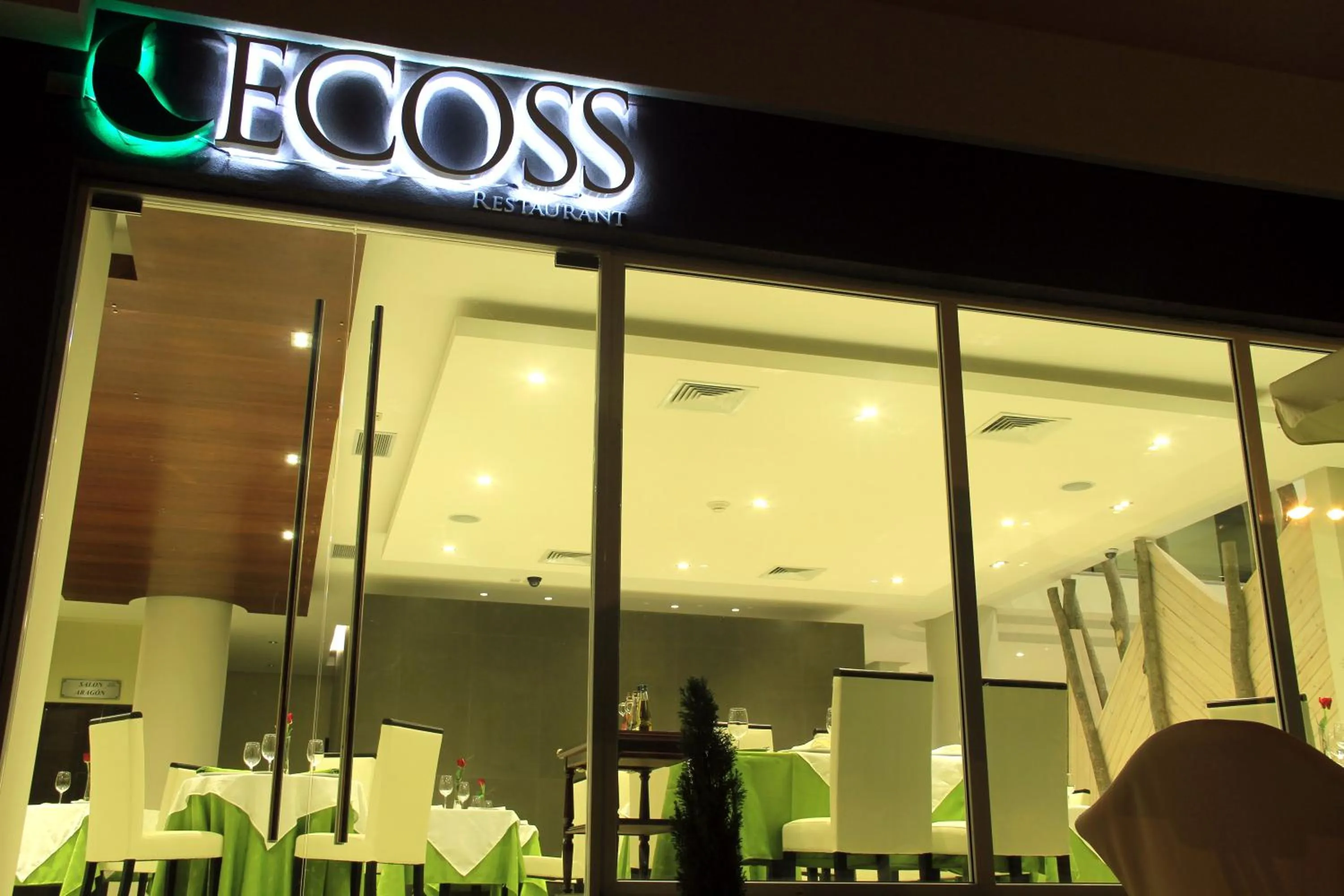 Restaurant/places to eat in Ecohotel Talca