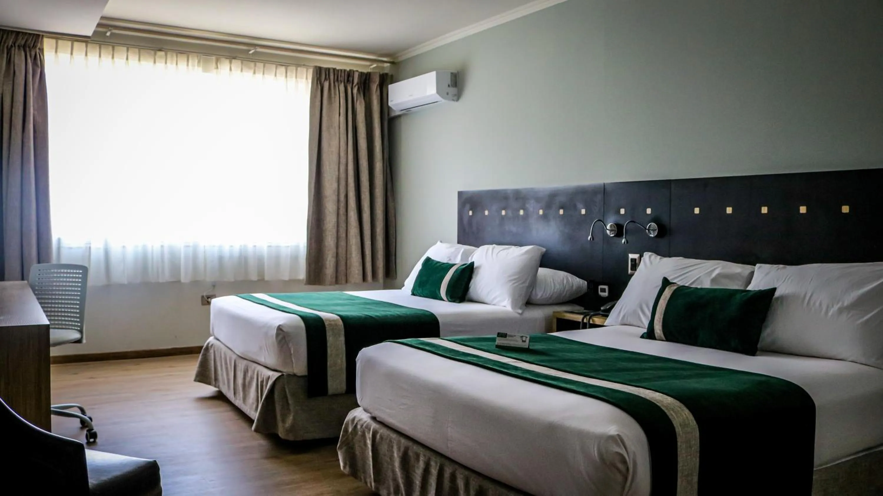 Bedroom, Bed in Ecohotel Talca