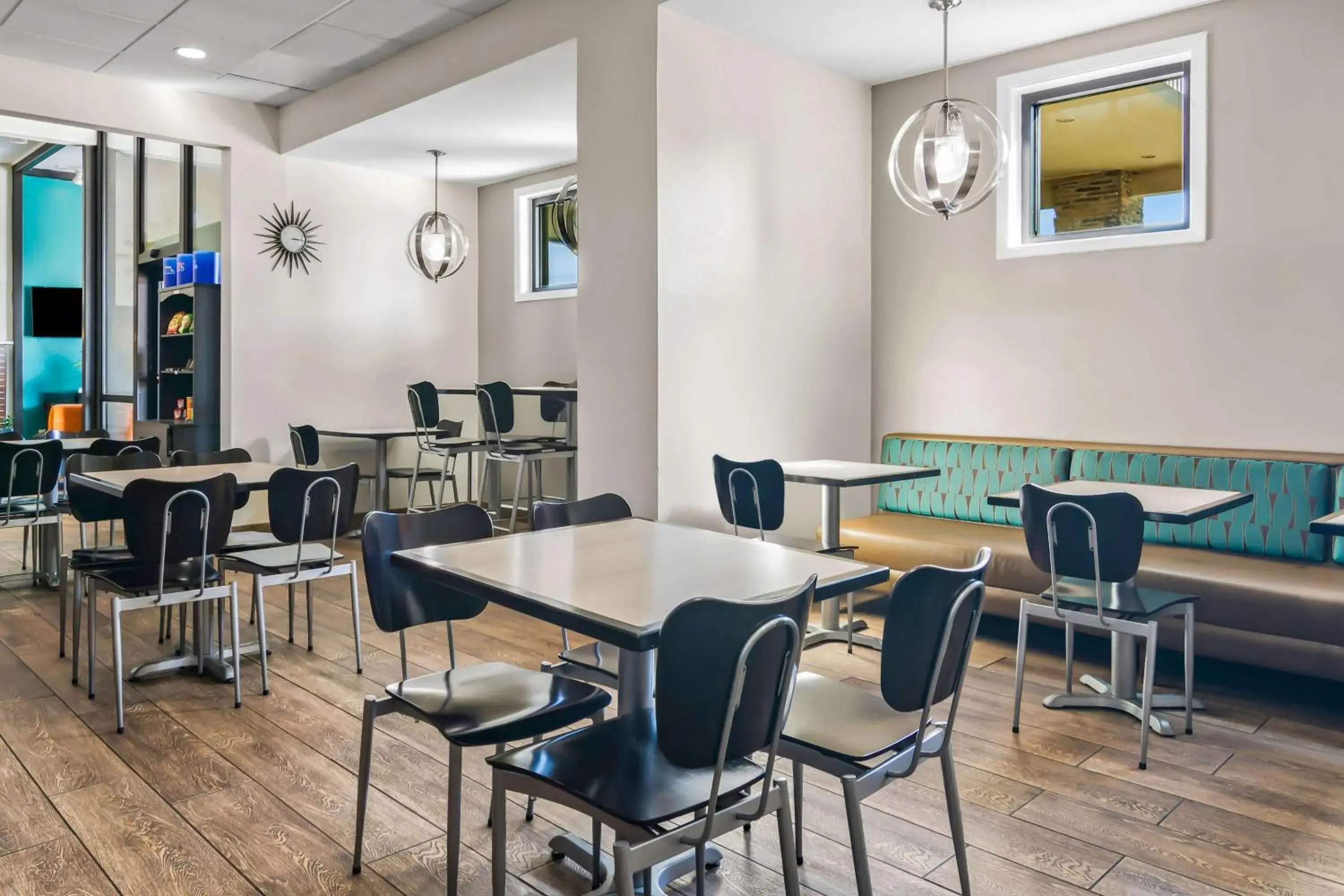 Breakfast in Best Western The Oasis at Joplin Breakfast in Best Western The Oasis at Joplin