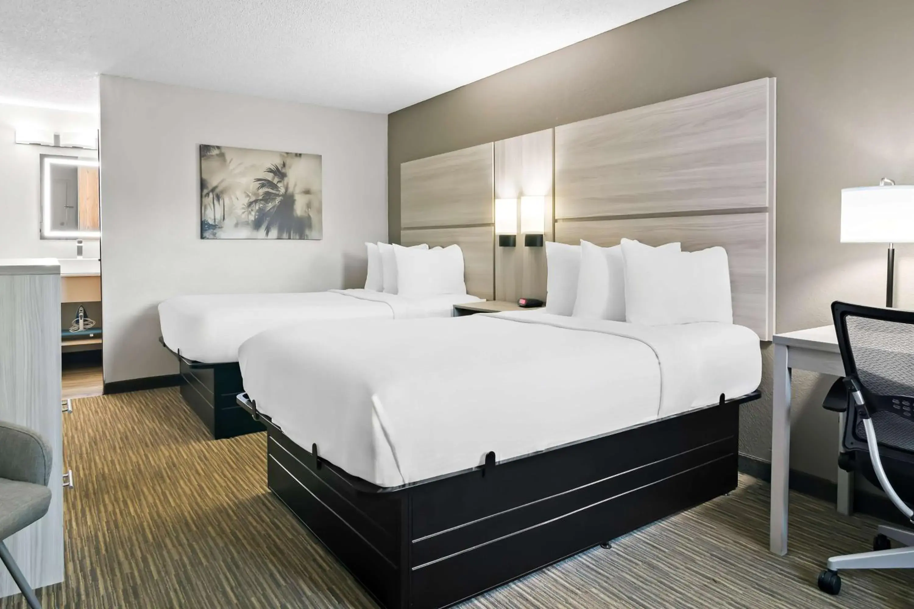 Bedroom, Bed in Best Western The Oasis at Joplin Bedroom, Bed in Best Western The Oasis at Joplin