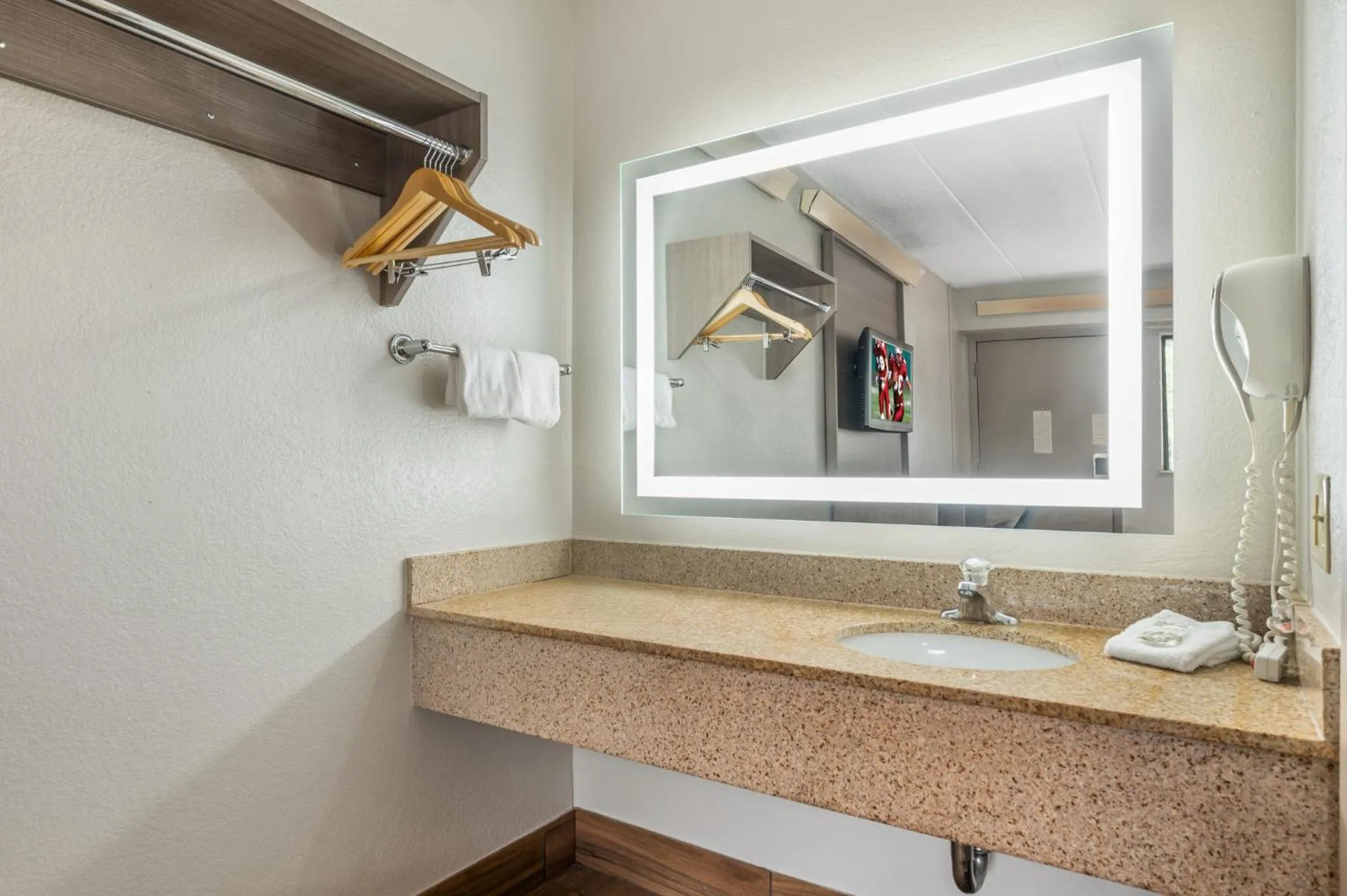 Bathroom in Red Roof Inn Virginia Beach