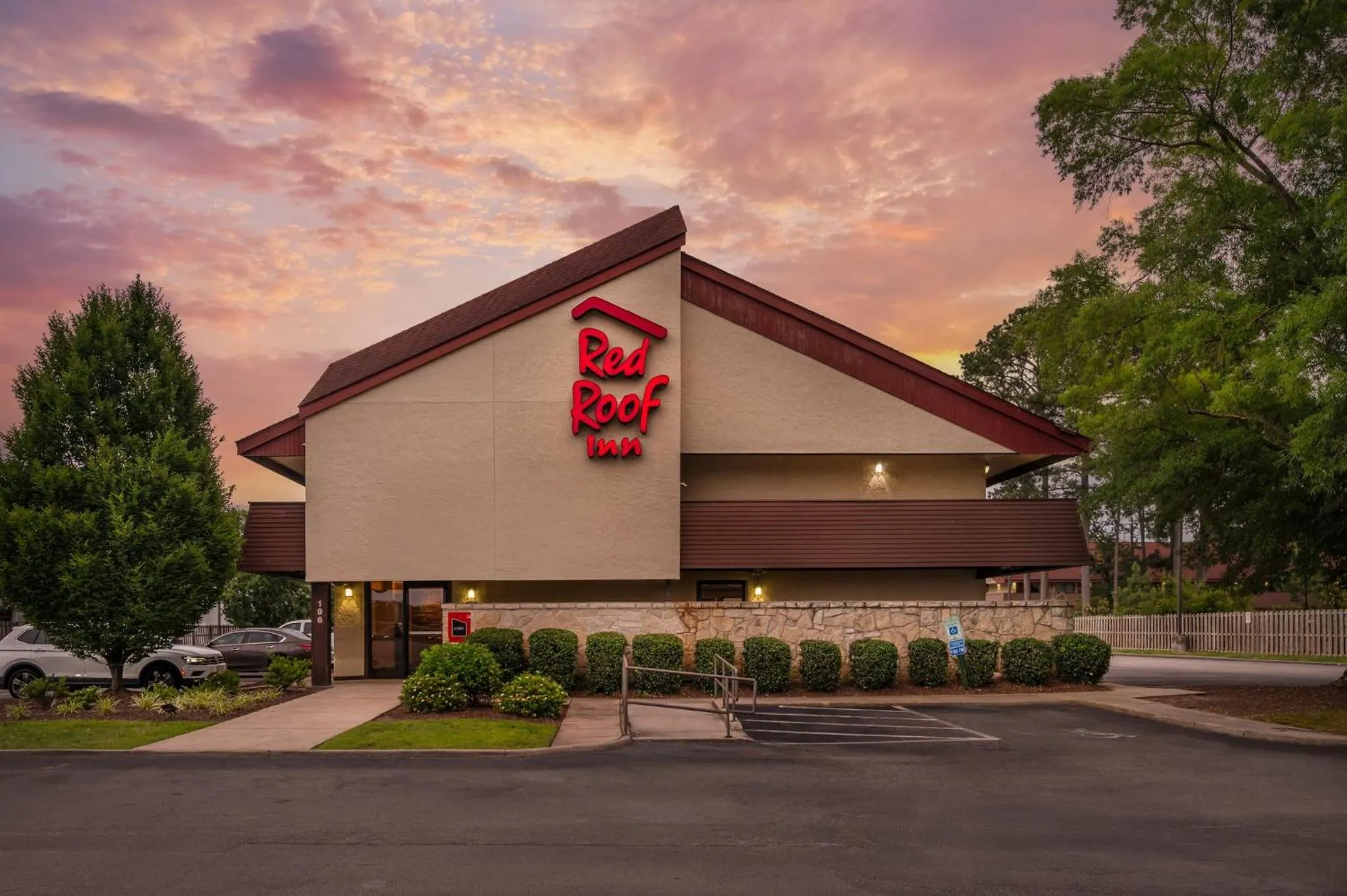 Facade/entrance in Red Roof Inn Virginia Beach