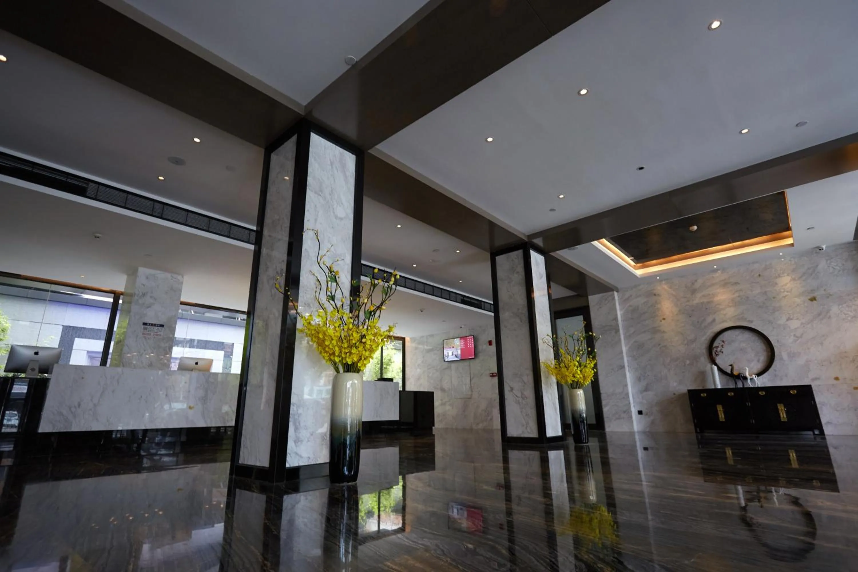 TV and multimedia in Paco Hotel Guangzhou Baiyun Airport Liantang Metro