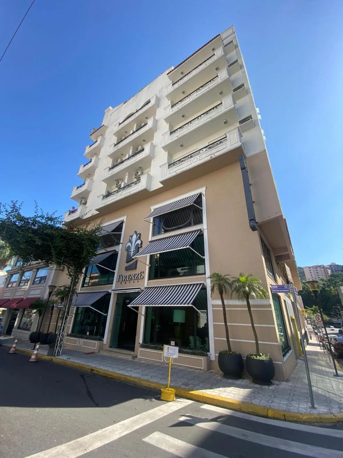 Property building in Hotel Firenze