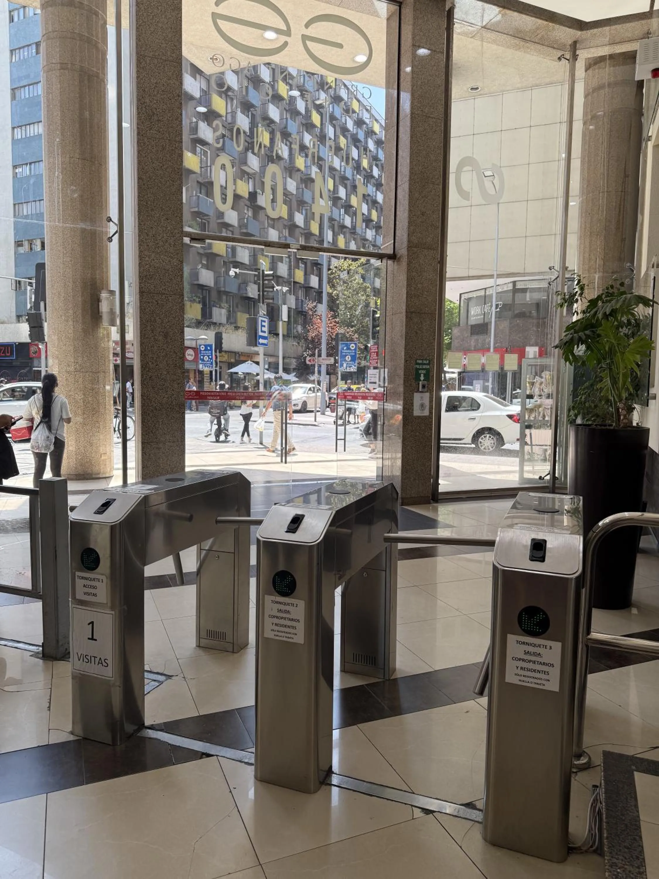 Lobby or reception in VR Suite Santiago