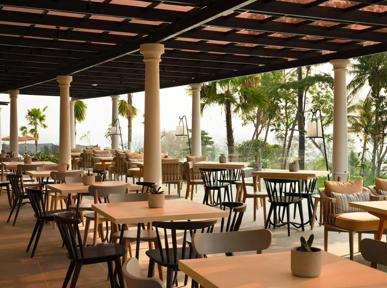 Restaurant/places to eat in Novus Jiva Anyer