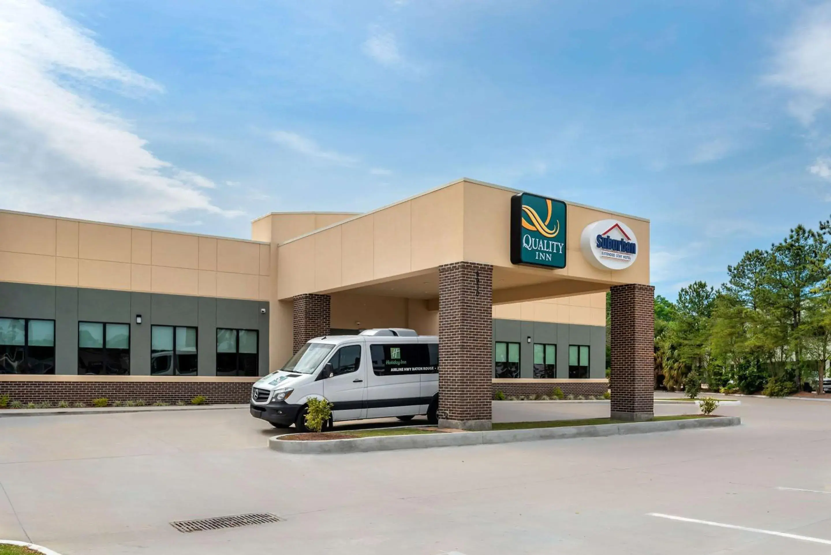 Property building in Quality Inn Baton Rouge East I-12 Property building in Quality Inn Baton Rouge East I-12