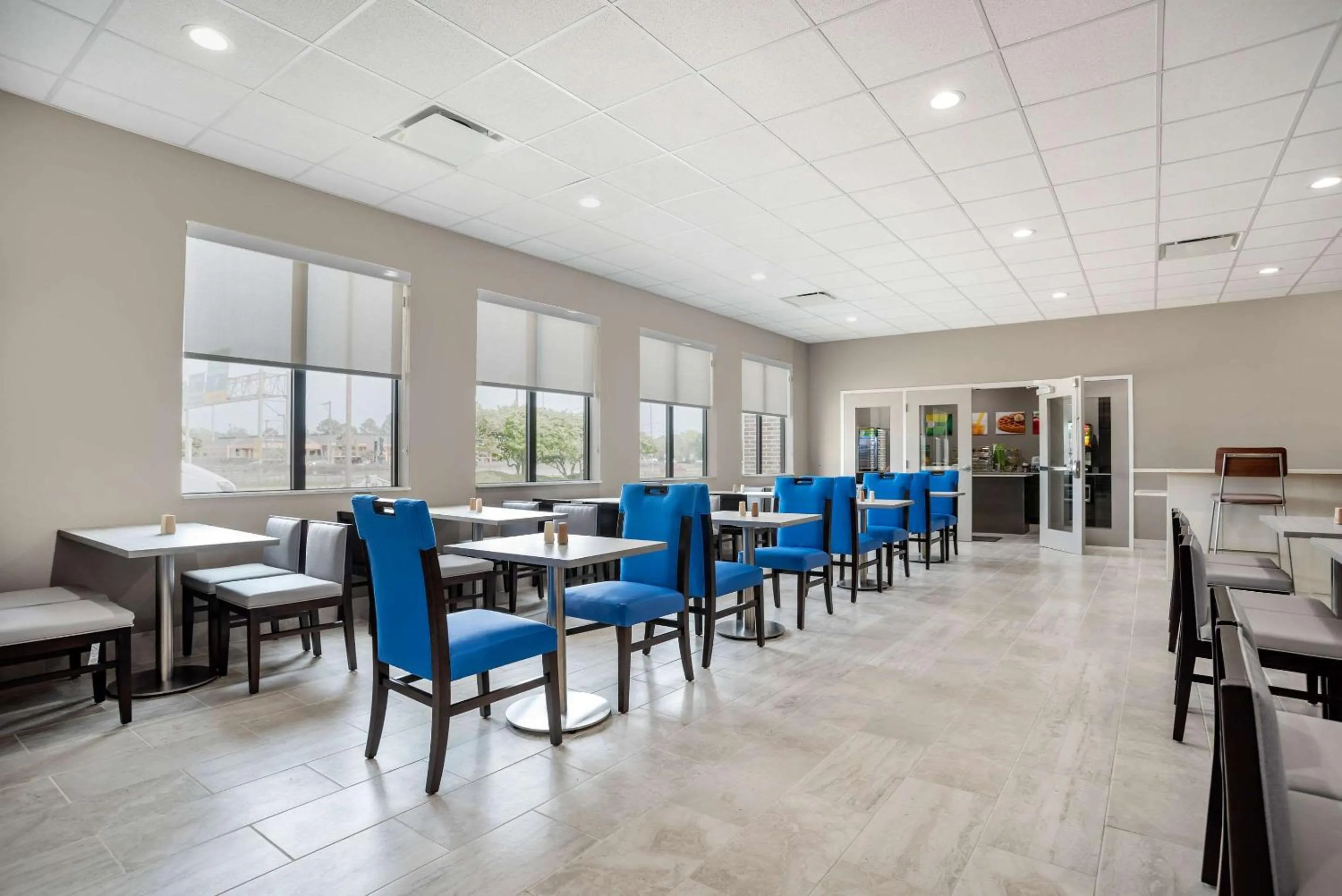 Restaurant/places to eat in Quality Inn Baton Rouge East I-12