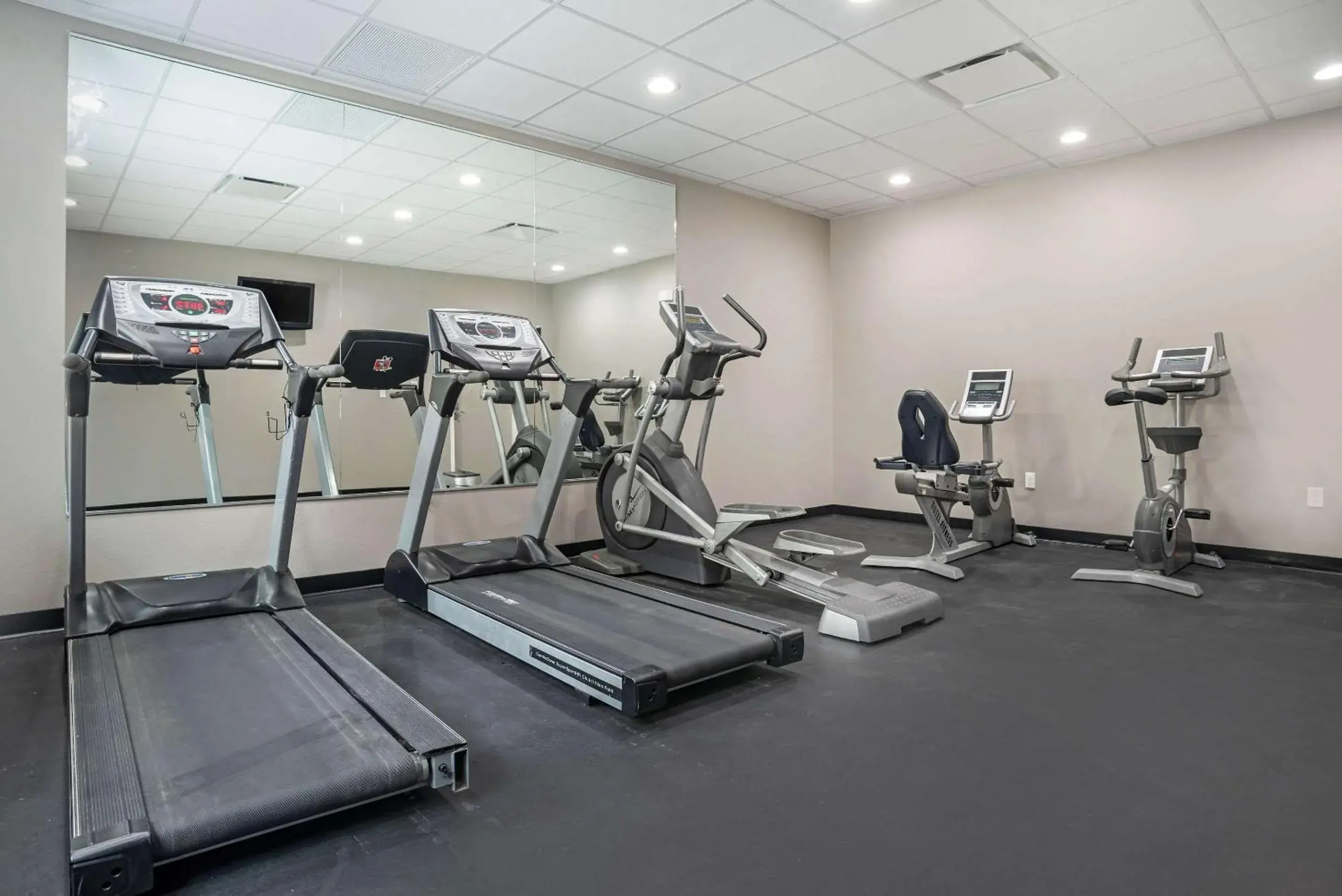 Fitness centre/facilities in Quality Inn Baton Rouge East I-12 Fitness centre/facilities in Quality Inn Baton Rouge East I-12