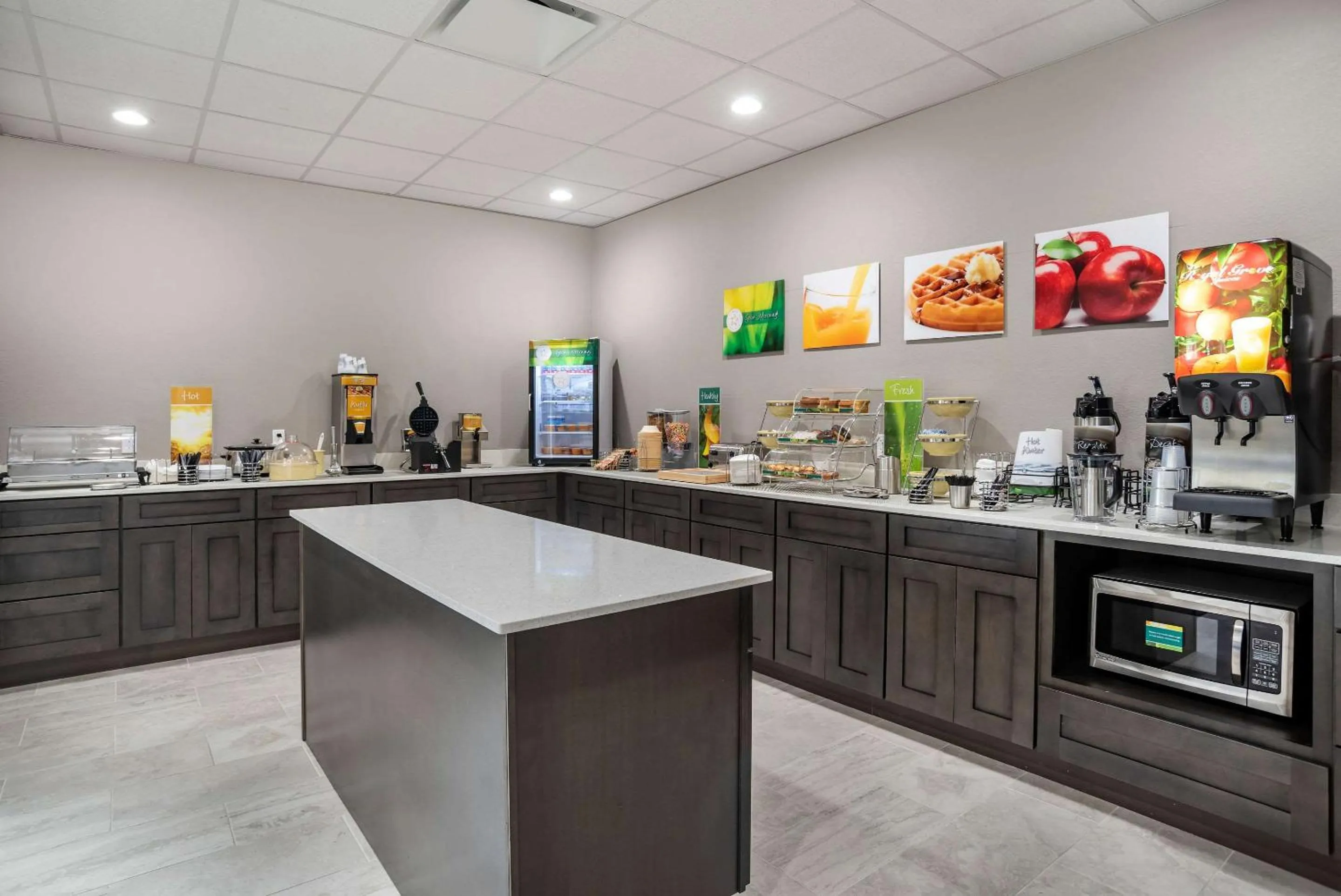 Restaurant/places to eat in Quality Inn Baton Rouge East I-12