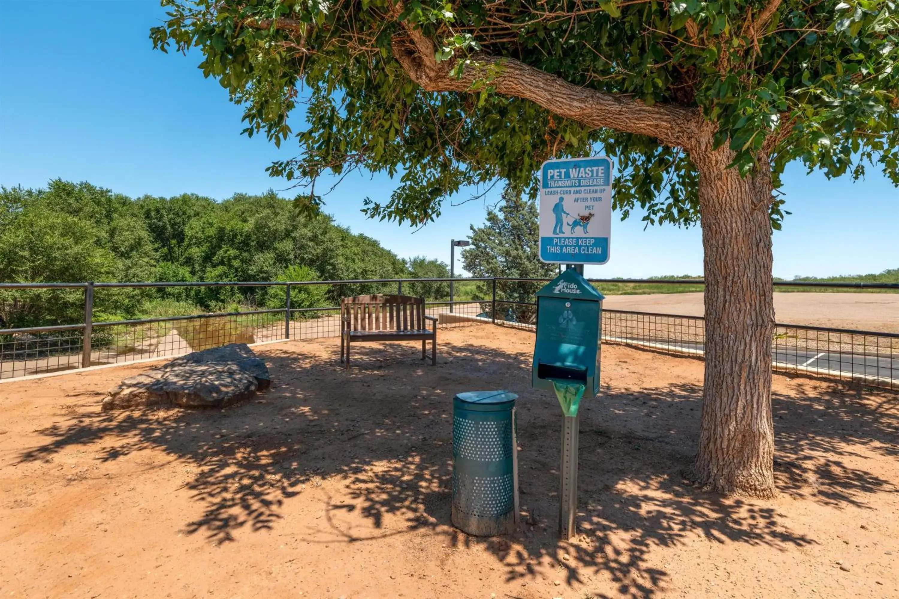 Property building in Best Western Discovery Inn Property building in Best Western Discovery Inn