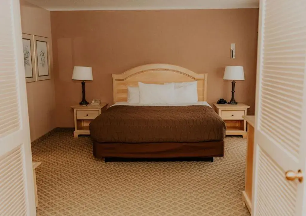 Bed in Wallace Inn Bed in Wallace Inn