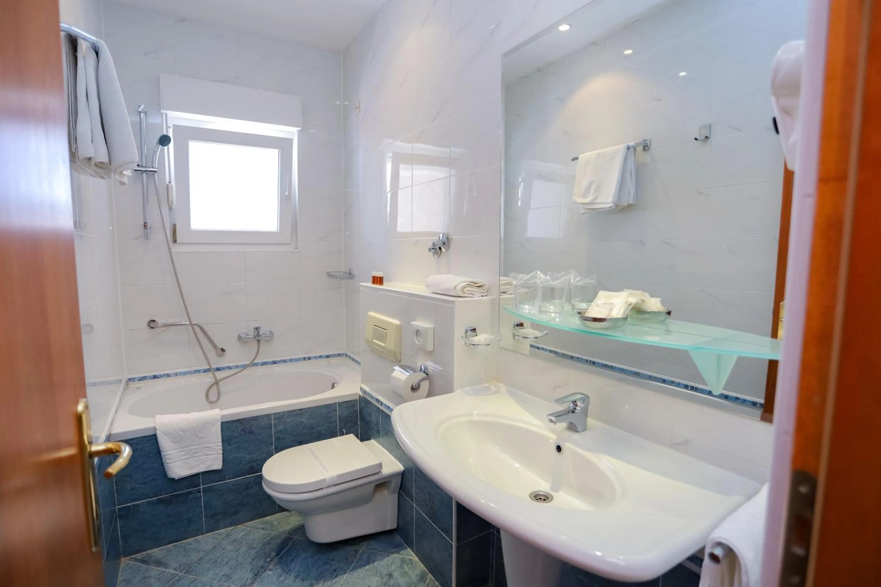 Bathroom in Hotel Neva