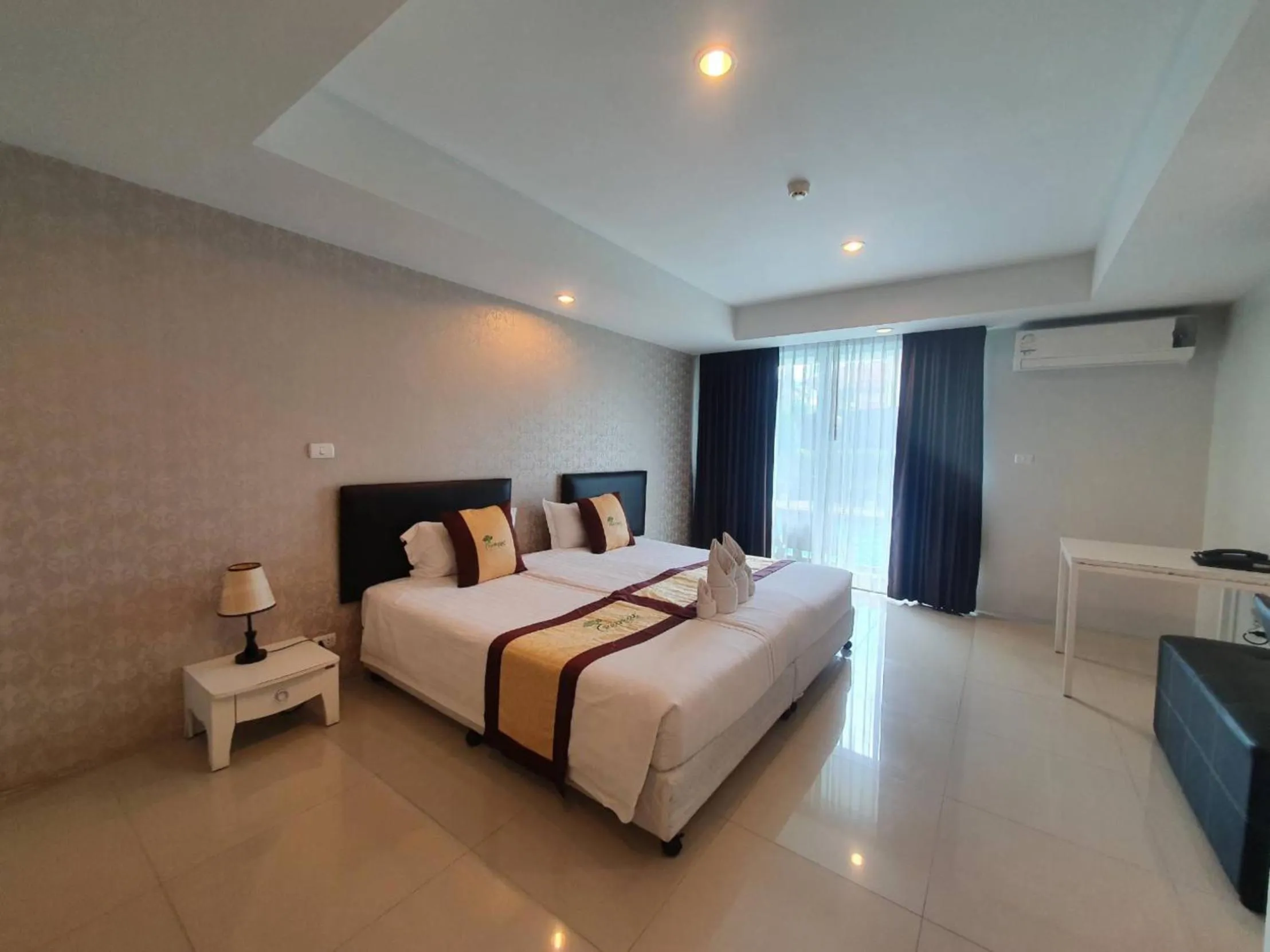 Bed in Retreat Resort Pattaya