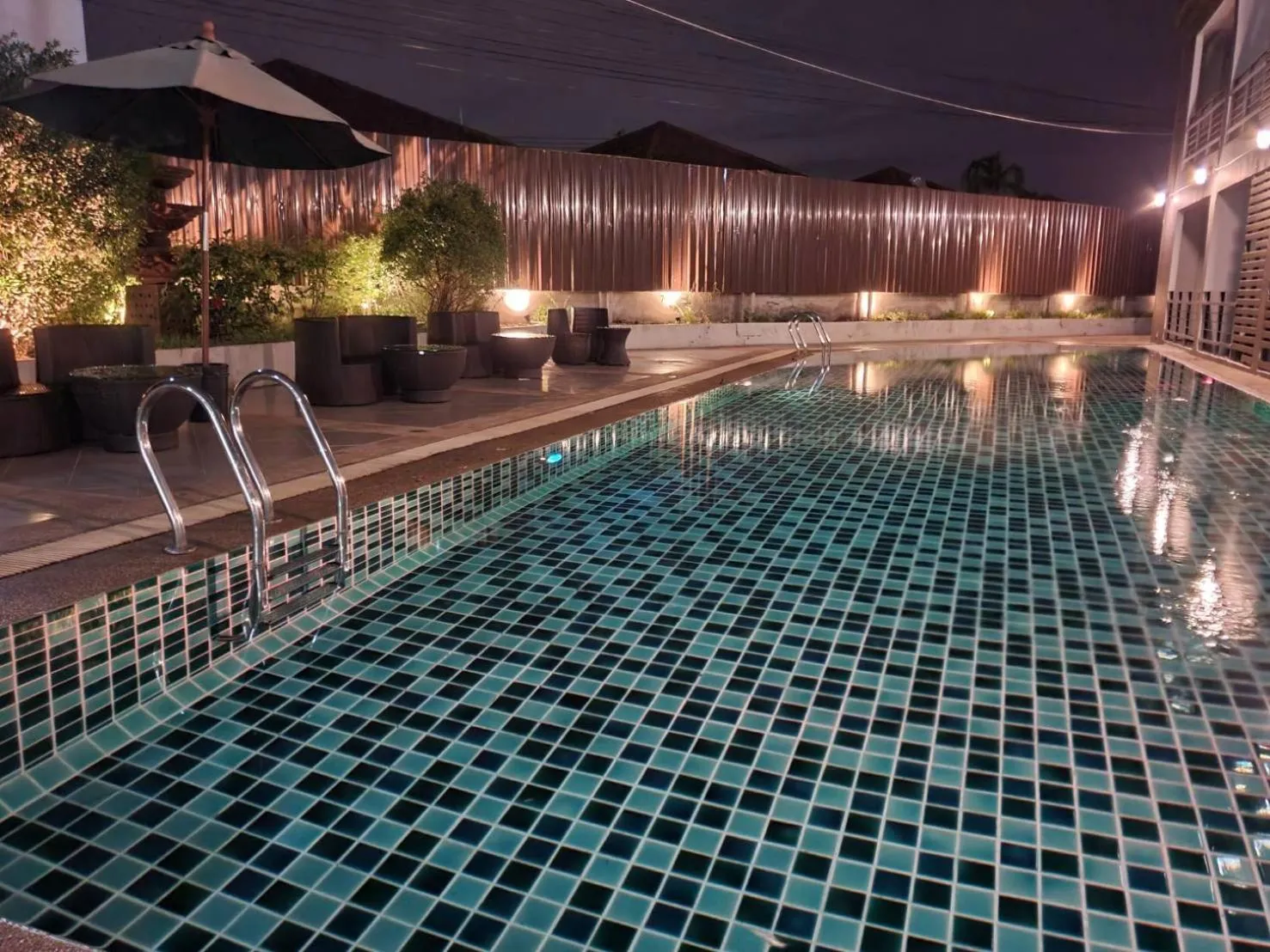 Swimming pool in Retreat Resort Pattaya