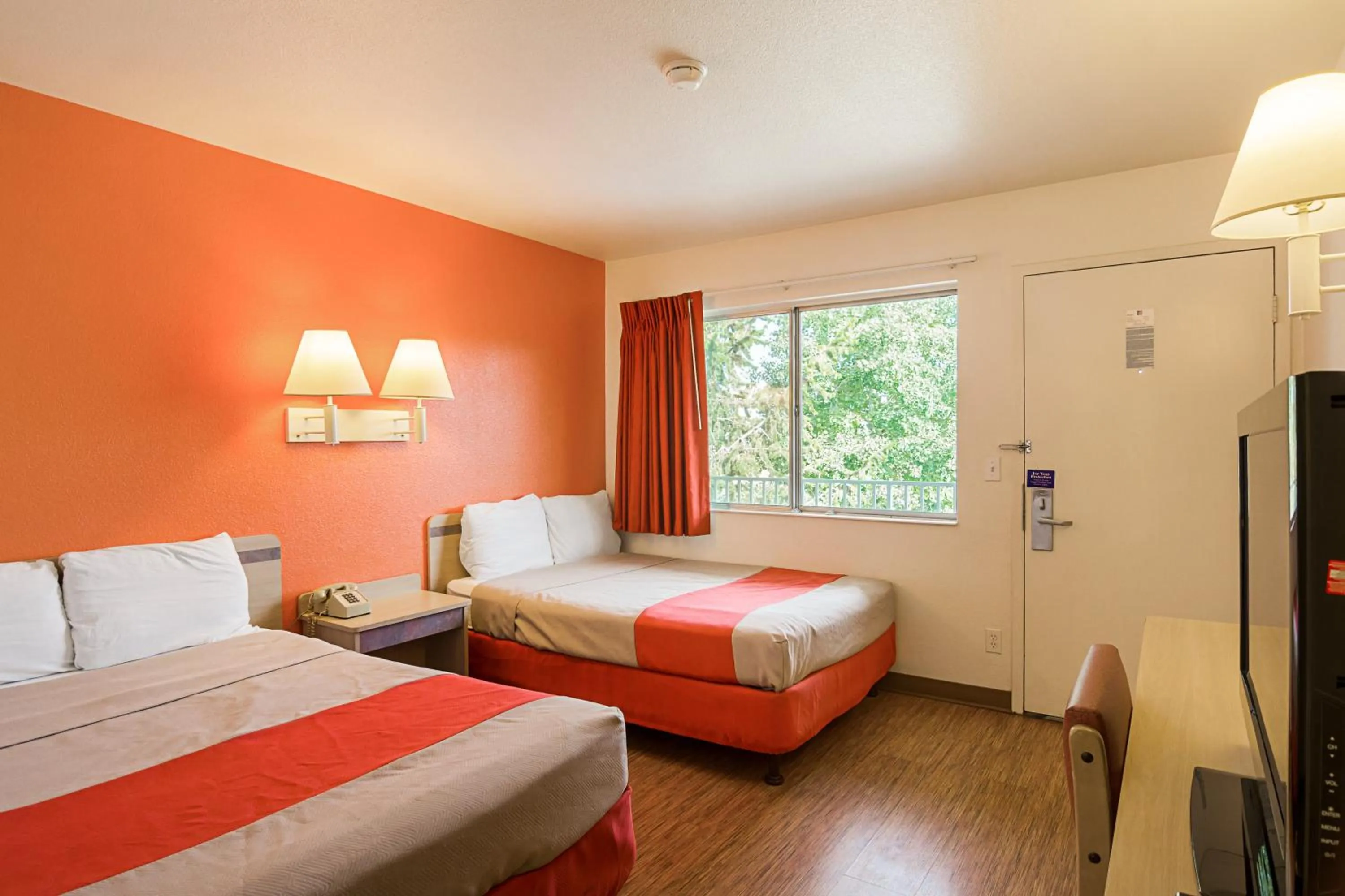 Bedroom, Bed in Motel 6-Laramie, WY