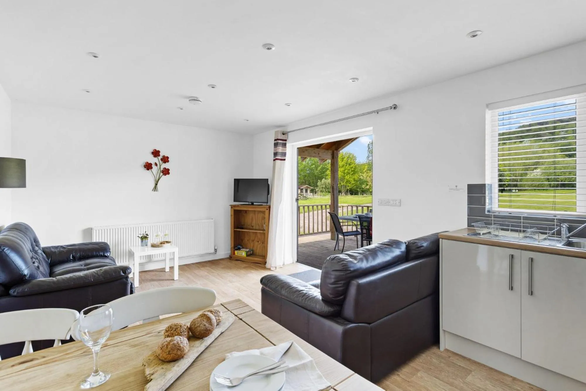 Woodpecker Lodge, Redlake Farm nr Glastonbury