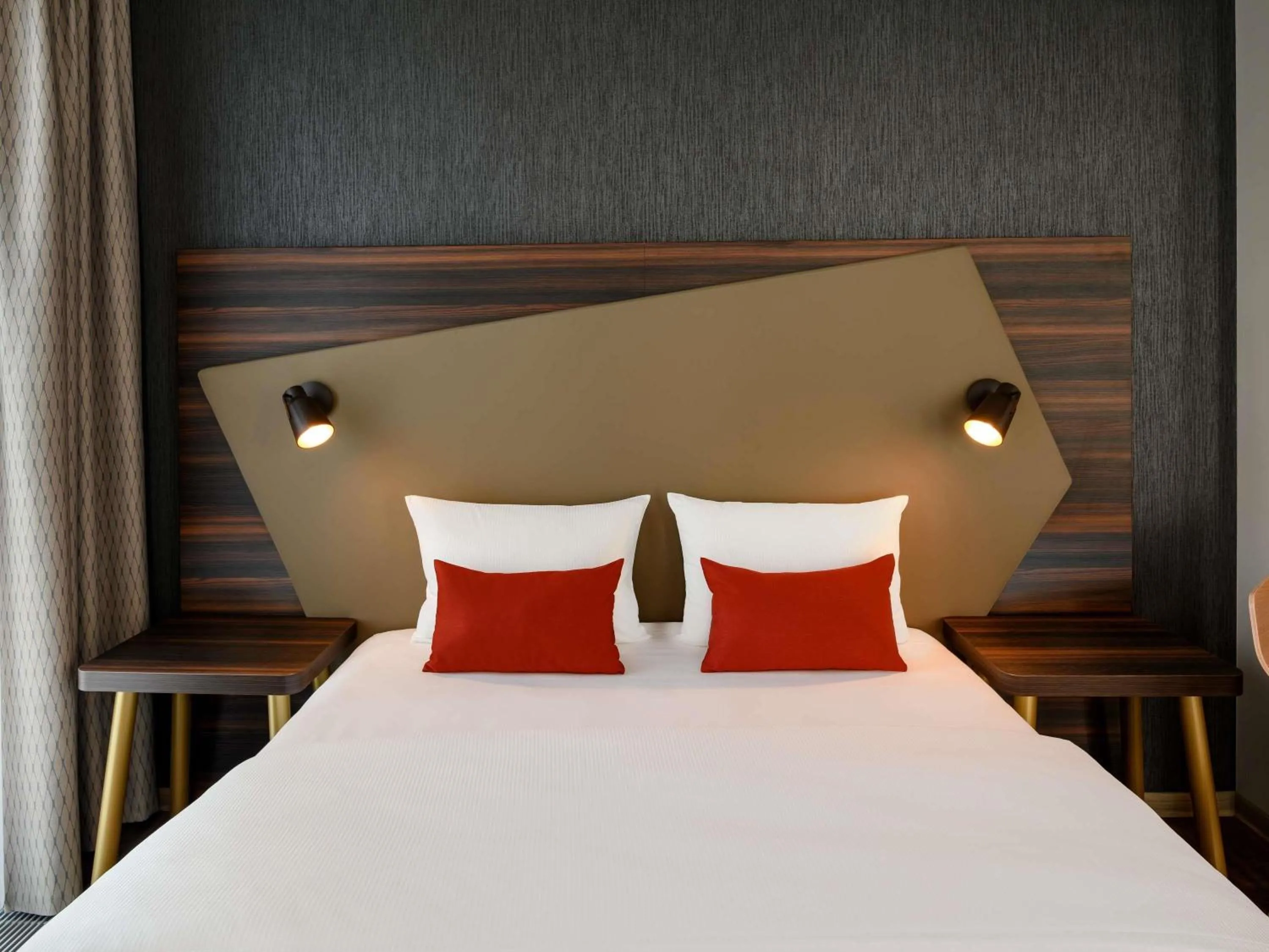 Bedroom, Bed in Aparthotel Adagio Bremen City