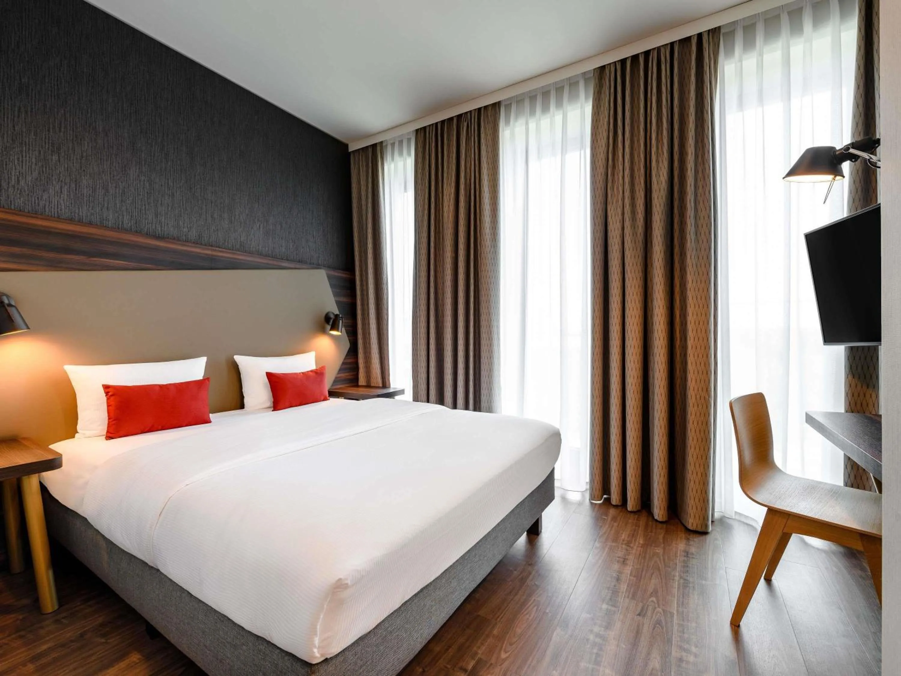 Bedroom, Bed in Aparthotel Adagio Bremen City