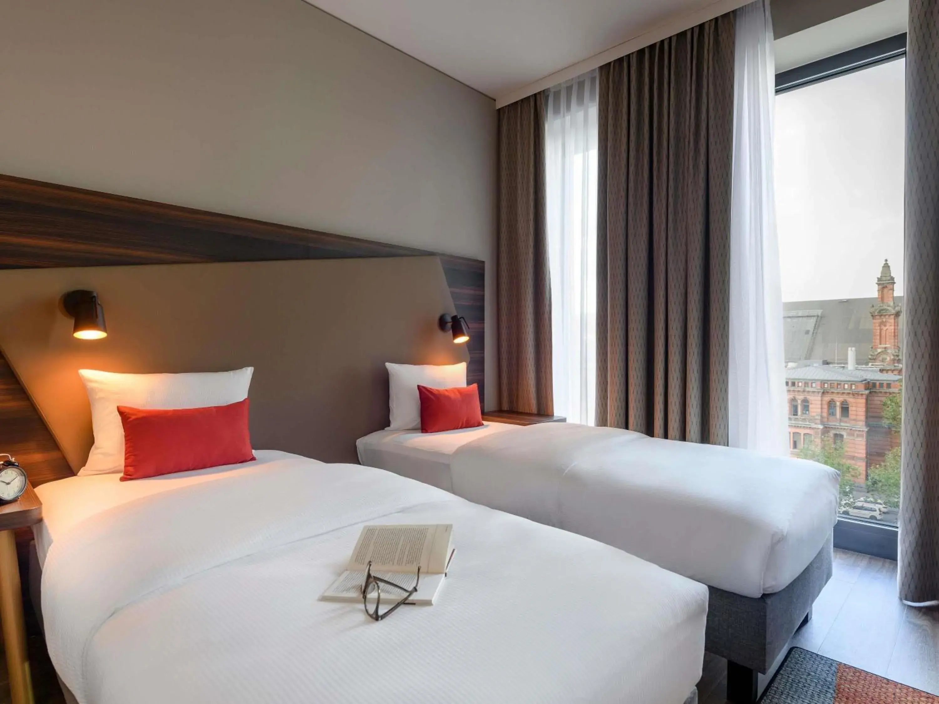 Bedroom, Bed in Aparthotel Adagio Bremen City Bedroom, Bed in Aparthotel Adagio Bremen City