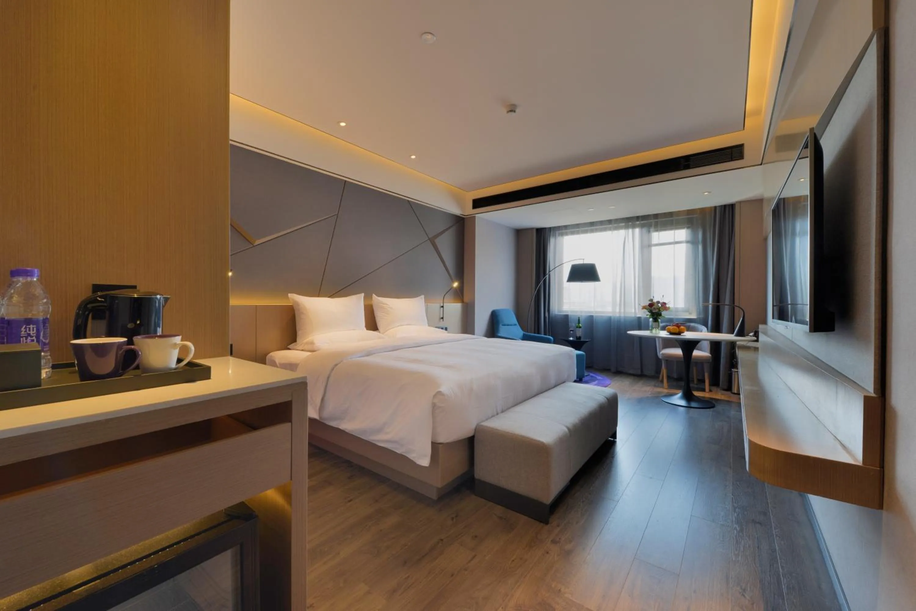 Decorative detail, Bed in Mercure Taiyuan Changfeng Street