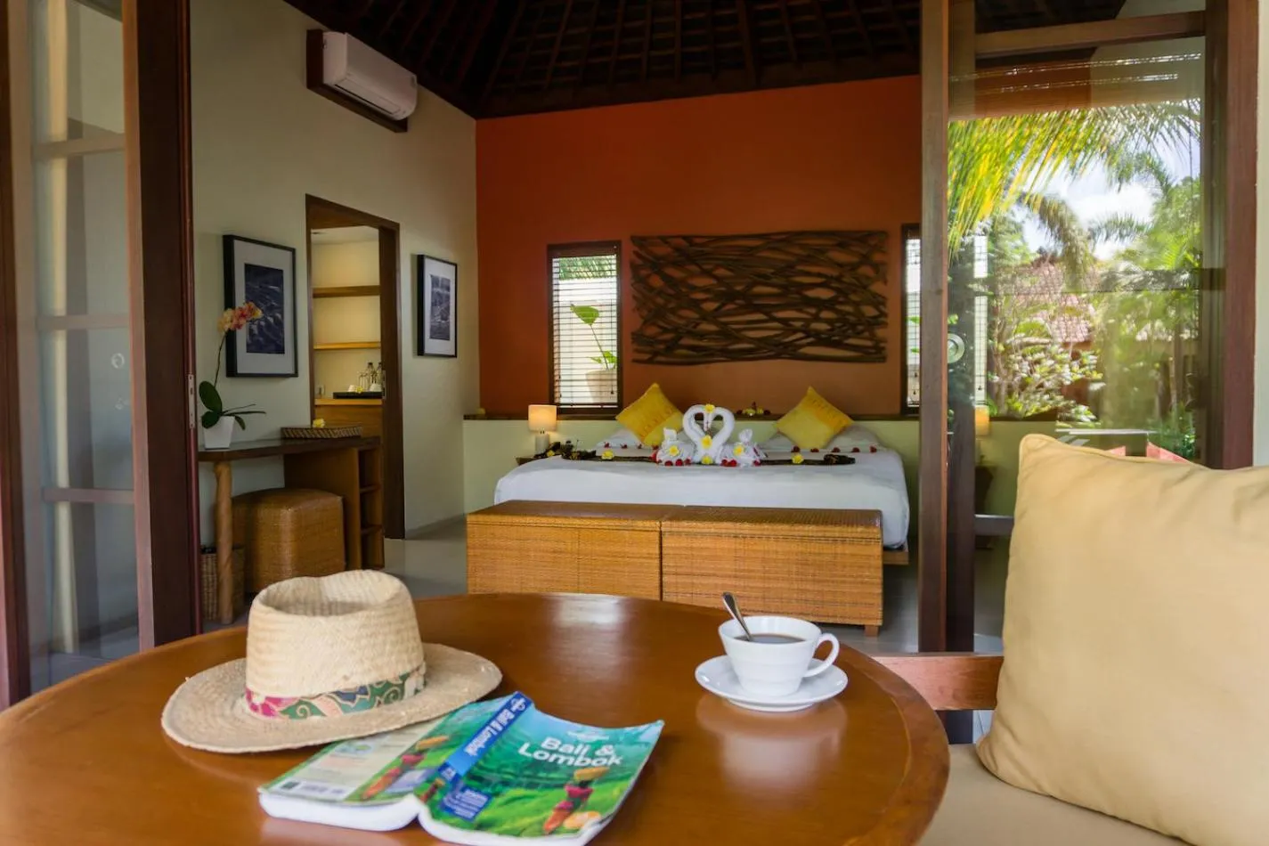 Bed in Villa Sabandari