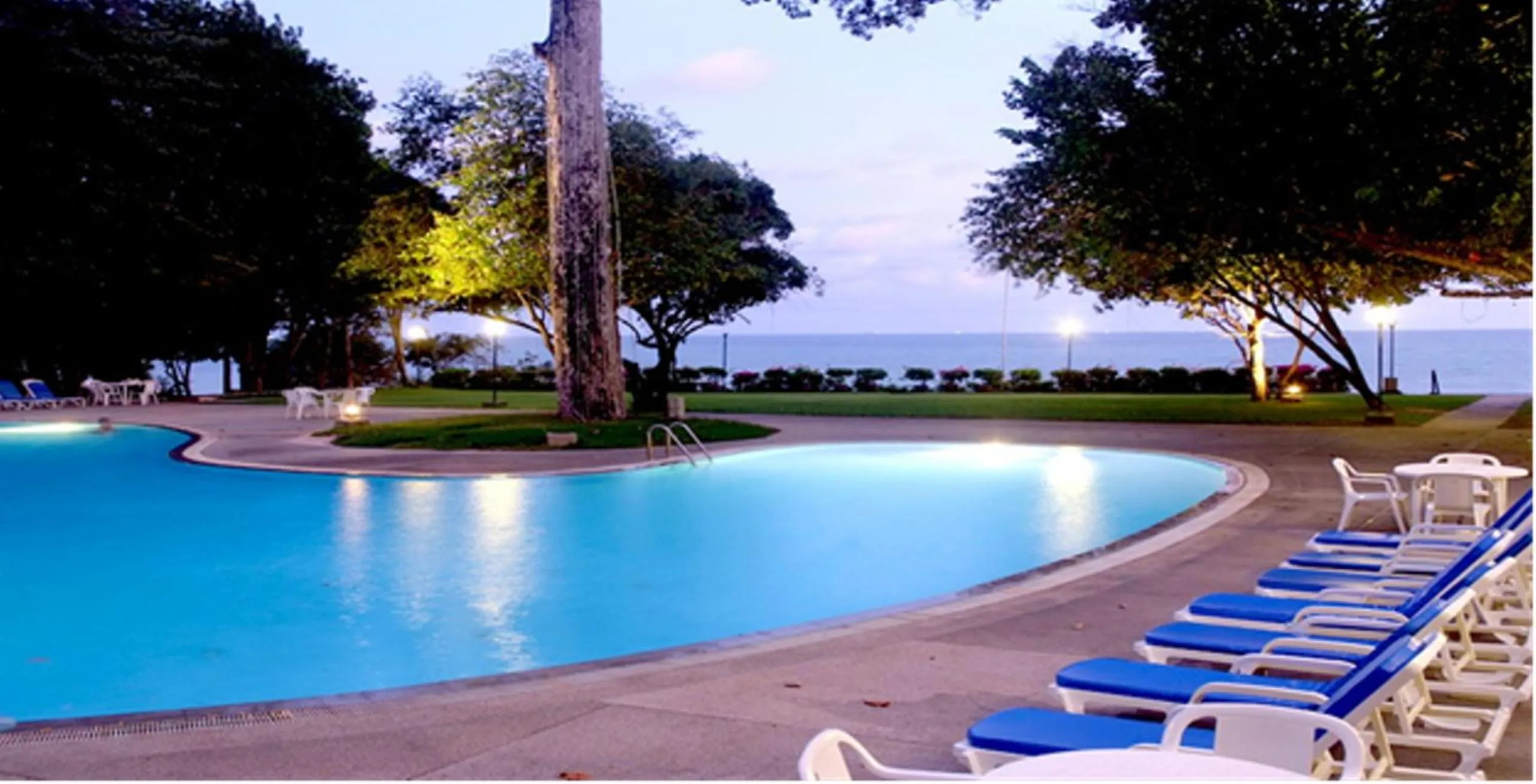 Swimming pool in Purimas Beach Hotel & Spa