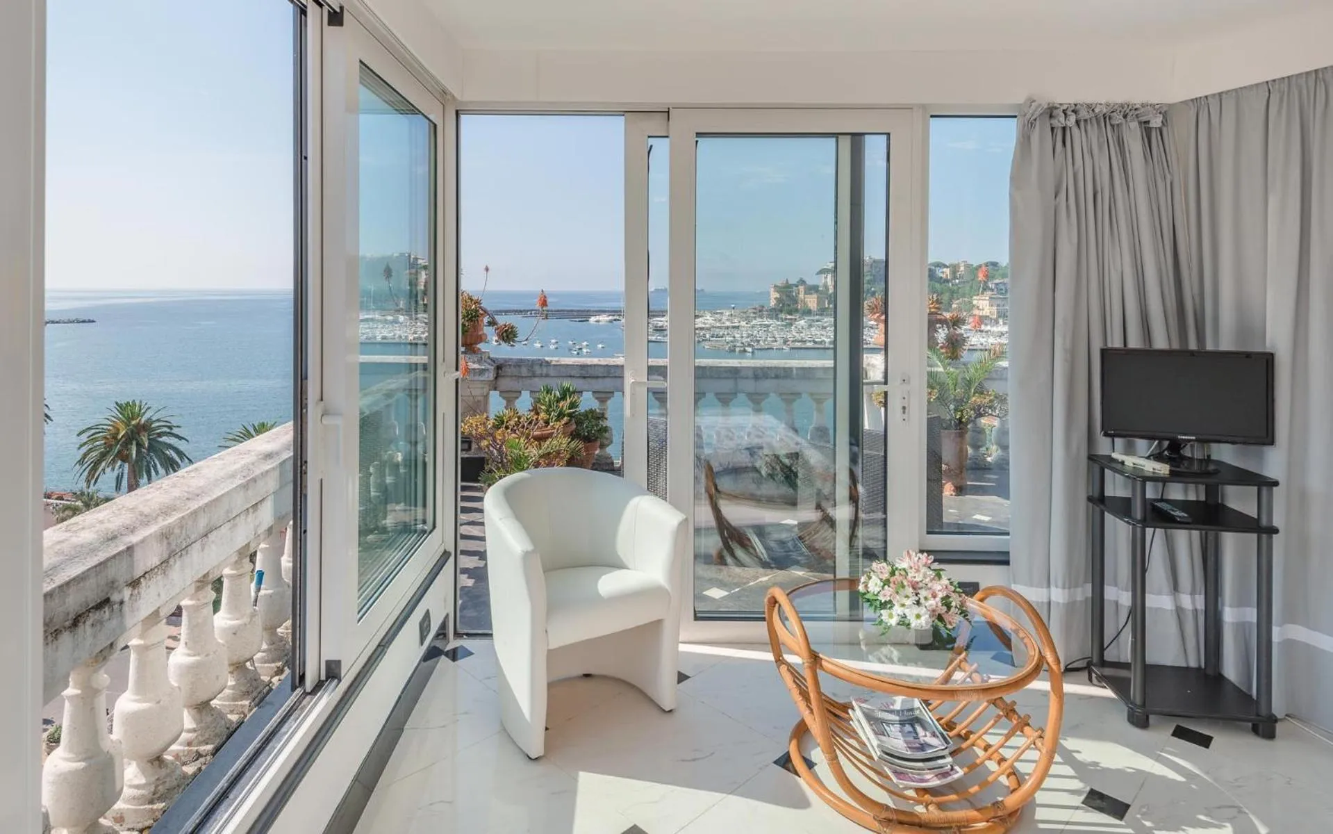 Balcony/Terrace in Miramare Hotel