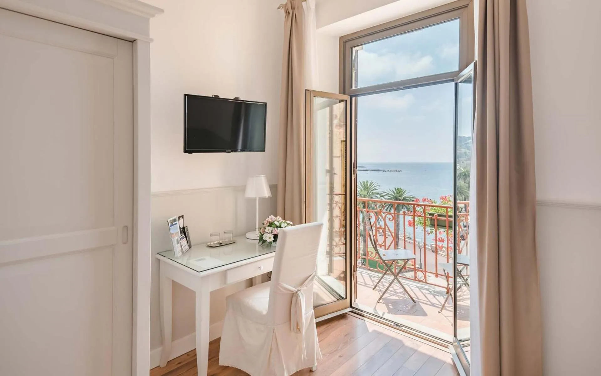 TV and multimedia in Miramare Hotel