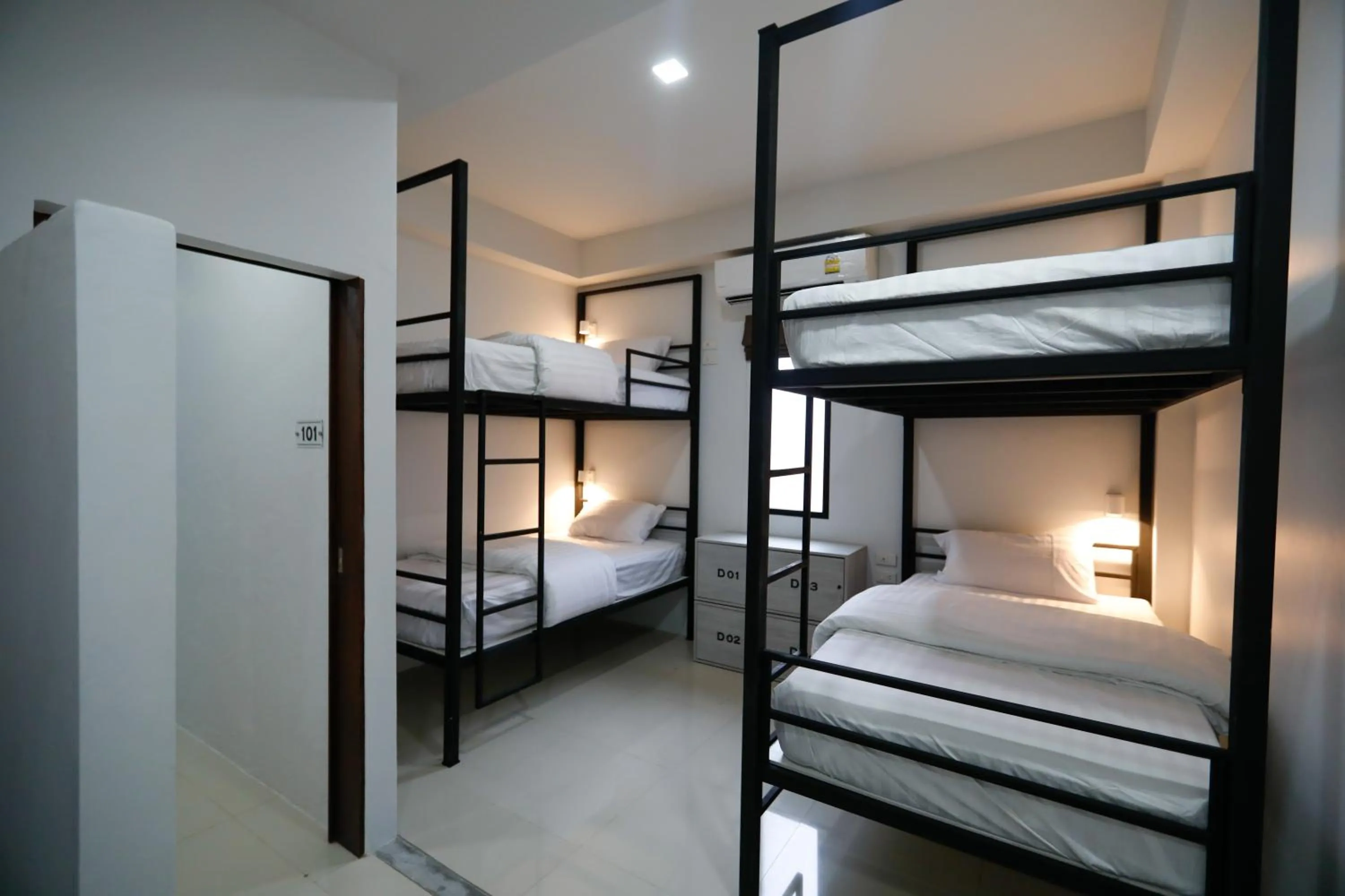 bunk bed, Bed in Tall Tree Kata Phuket