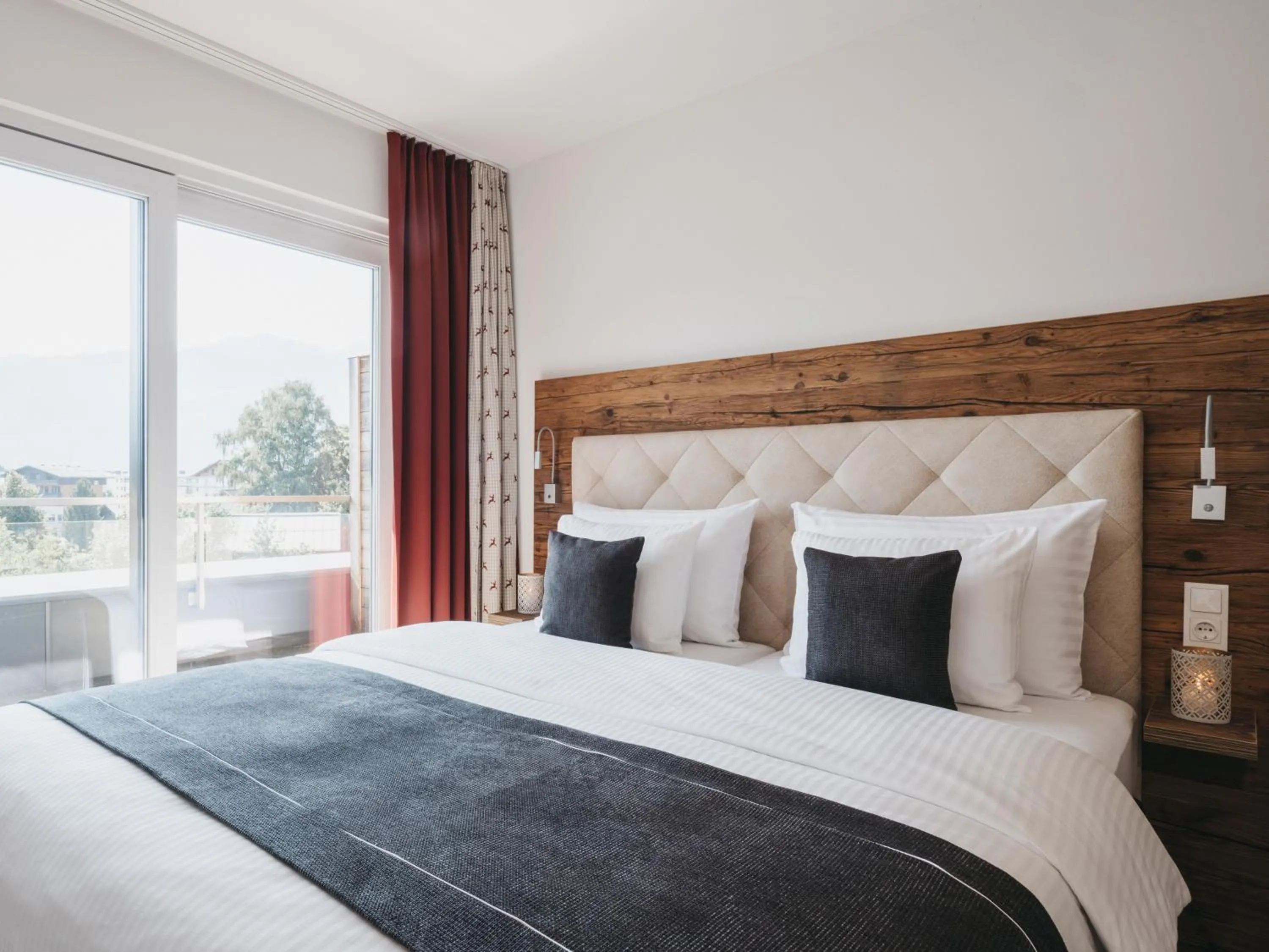 Photo of the whole room, Bed in Village Park Suites
