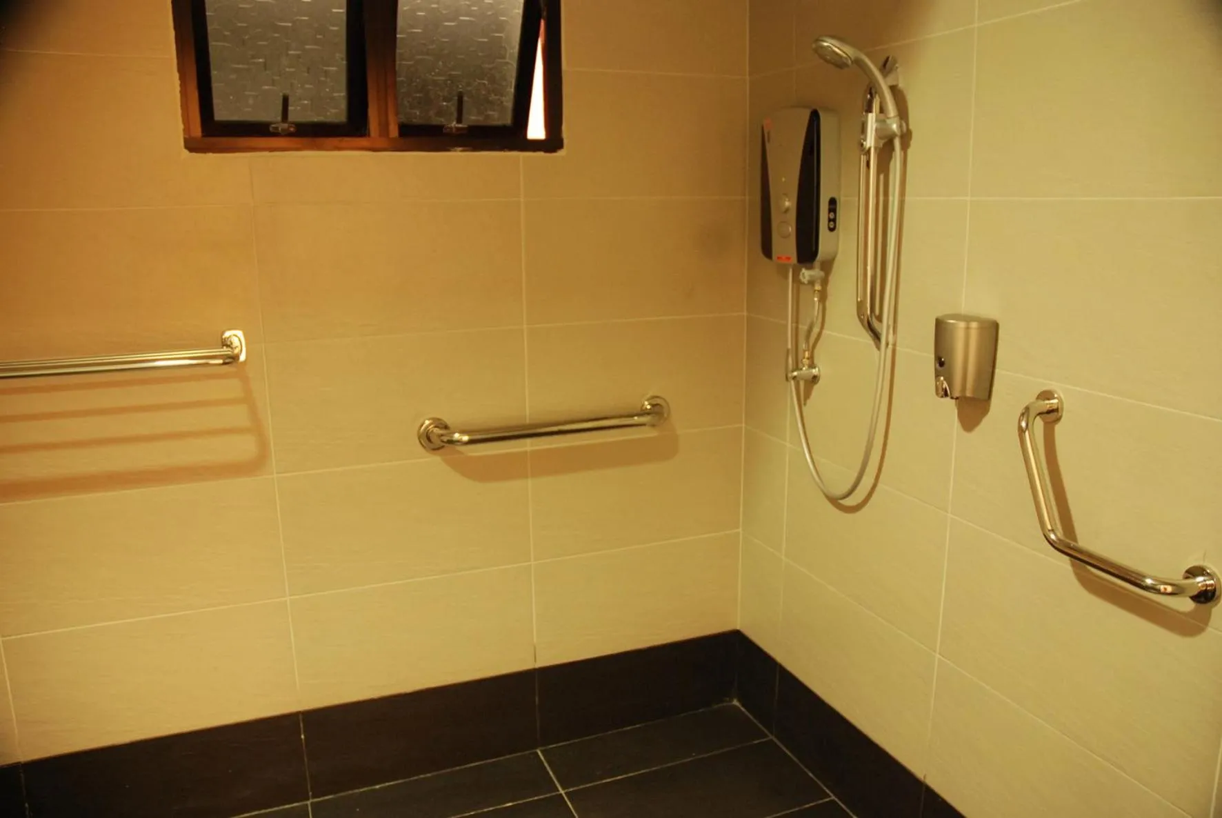 Bathroom in Old Penang Hotel - Penang Times Square